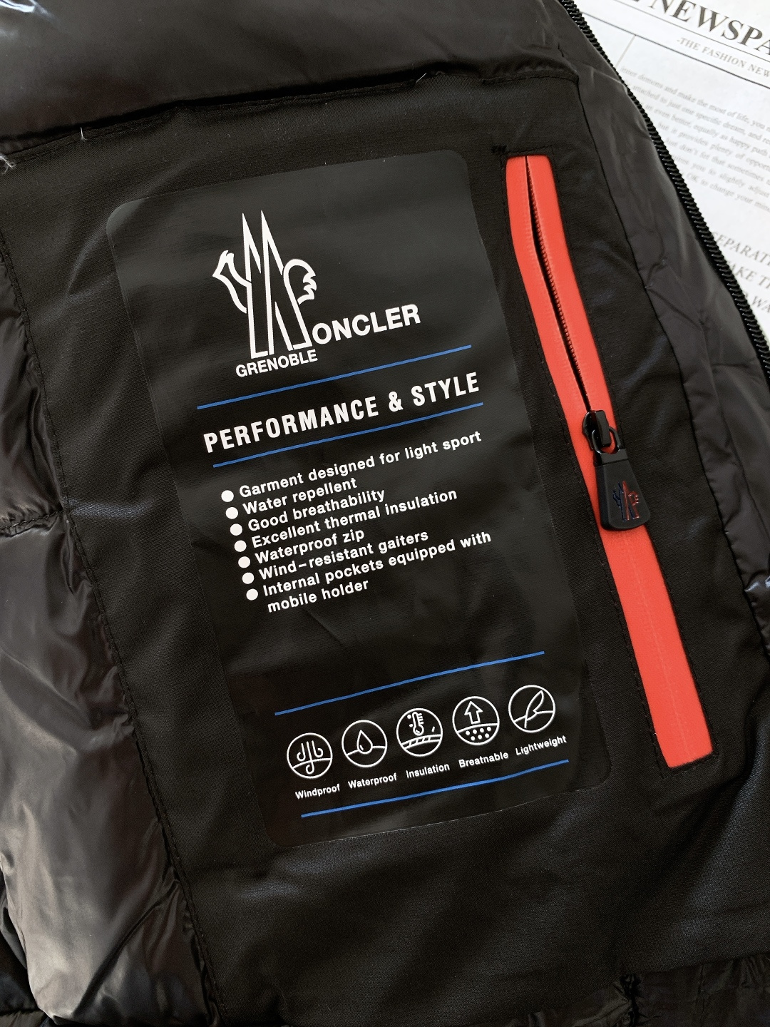 Moncler 蒙口 recco防雪崩搜救系列户外功能性羽绒服，贸易公司渠道货，殿堂级真品，业界罕见神品