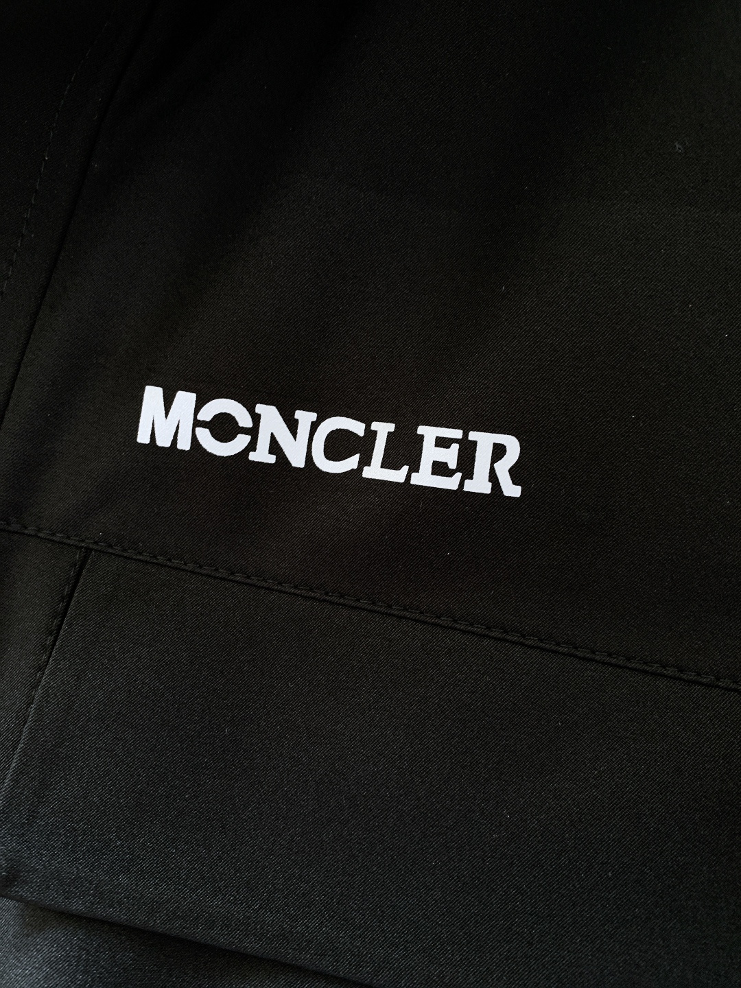 Moncler 蒙口 recco防雪崩搜救系列户外功能性羽绒服，贸易公司渠道货，殿堂级真品，业界罕见神品