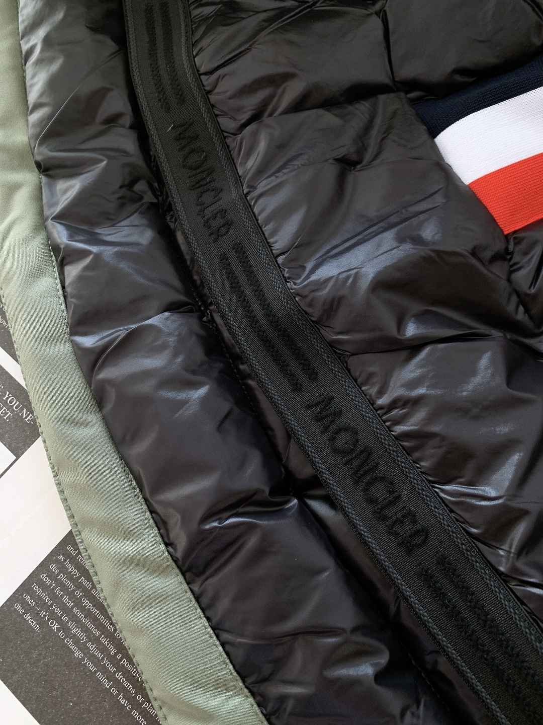 Moncler 蒙口 recco防雪崩搜救系列户外功能性羽绒服，贸易公司渠道货，殿堂级真品，业界罕见神品