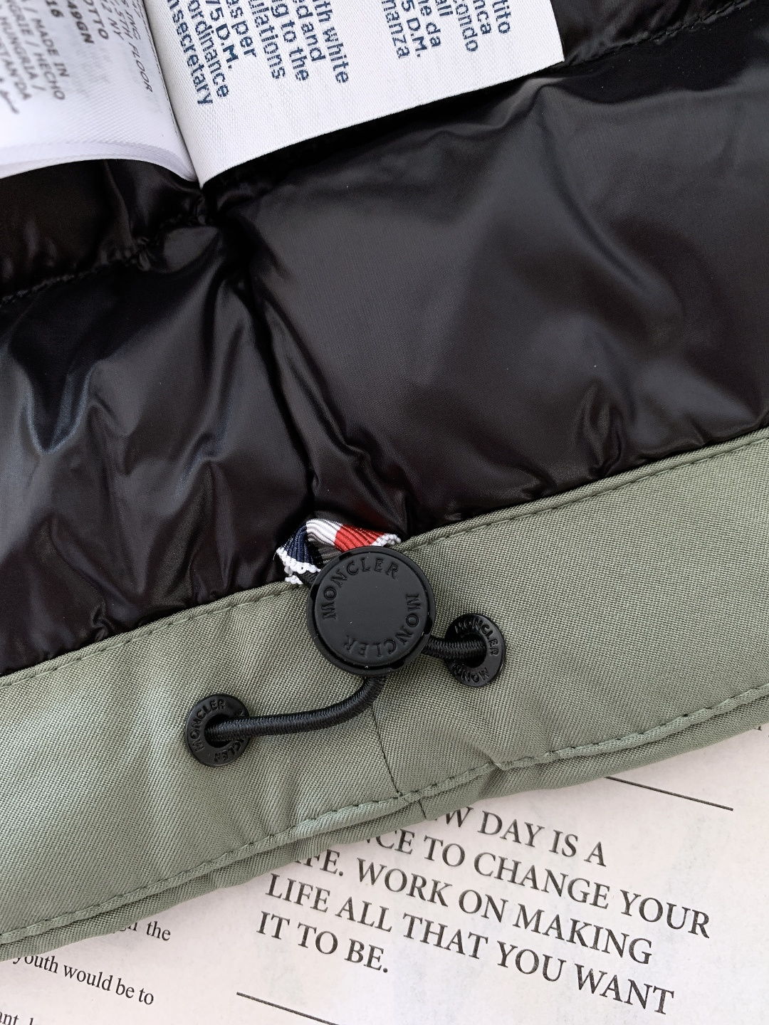 Moncler 蒙口 recco防雪崩搜救系列户外功能性羽绒服，贸易公司渠道货，殿堂级真品，业界罕见神品