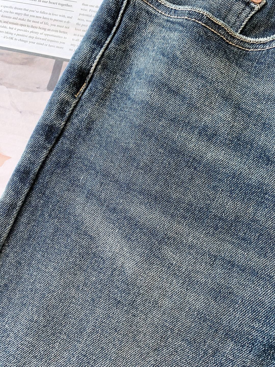 Dior Homme 迪奥·桀傲 2025FW秋冬新品 高级时装感 进口牛仔面料 , 洗水牛仔裤。面料很