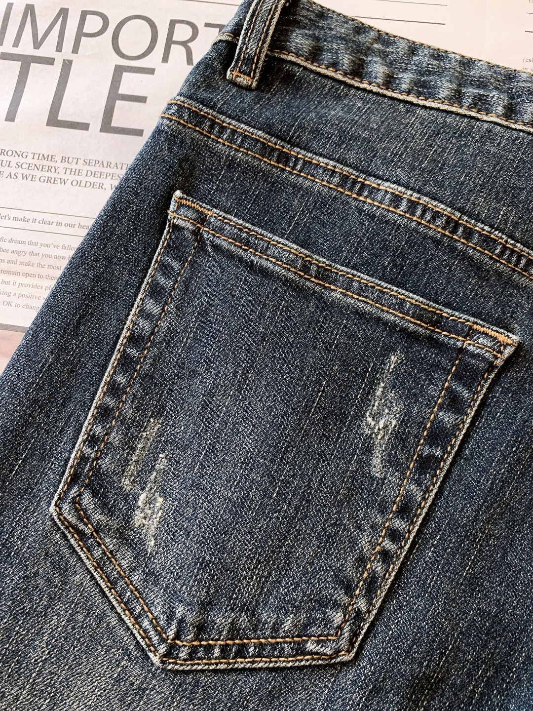 LouisVuitton 路易威登 2025FW秋冬新品 高级时装感 进口牛仔面料 , 洗水牛仔裤。面料