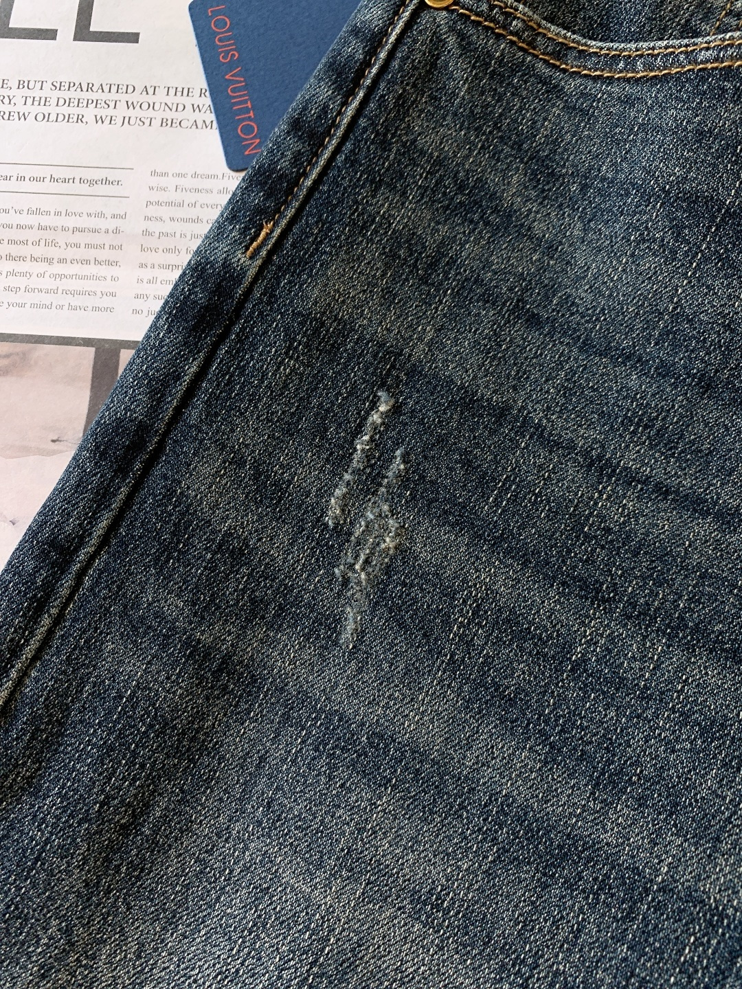 LouisVuitton 路易威登 2025FW秋冬新品 高级时装感 进口牛仔面料 , 洗水牛仔裤。面料