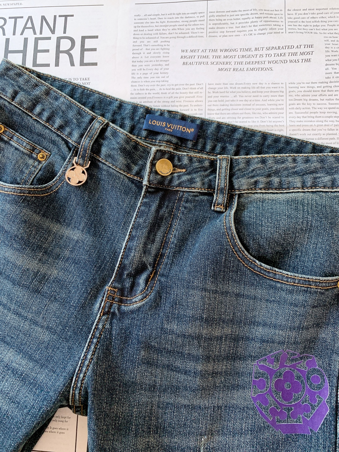 LouisVuitton 路易威登 2025FW秋冬新品 高级时装感 进口牛仔面料 , 洗水牛仔裤。面料