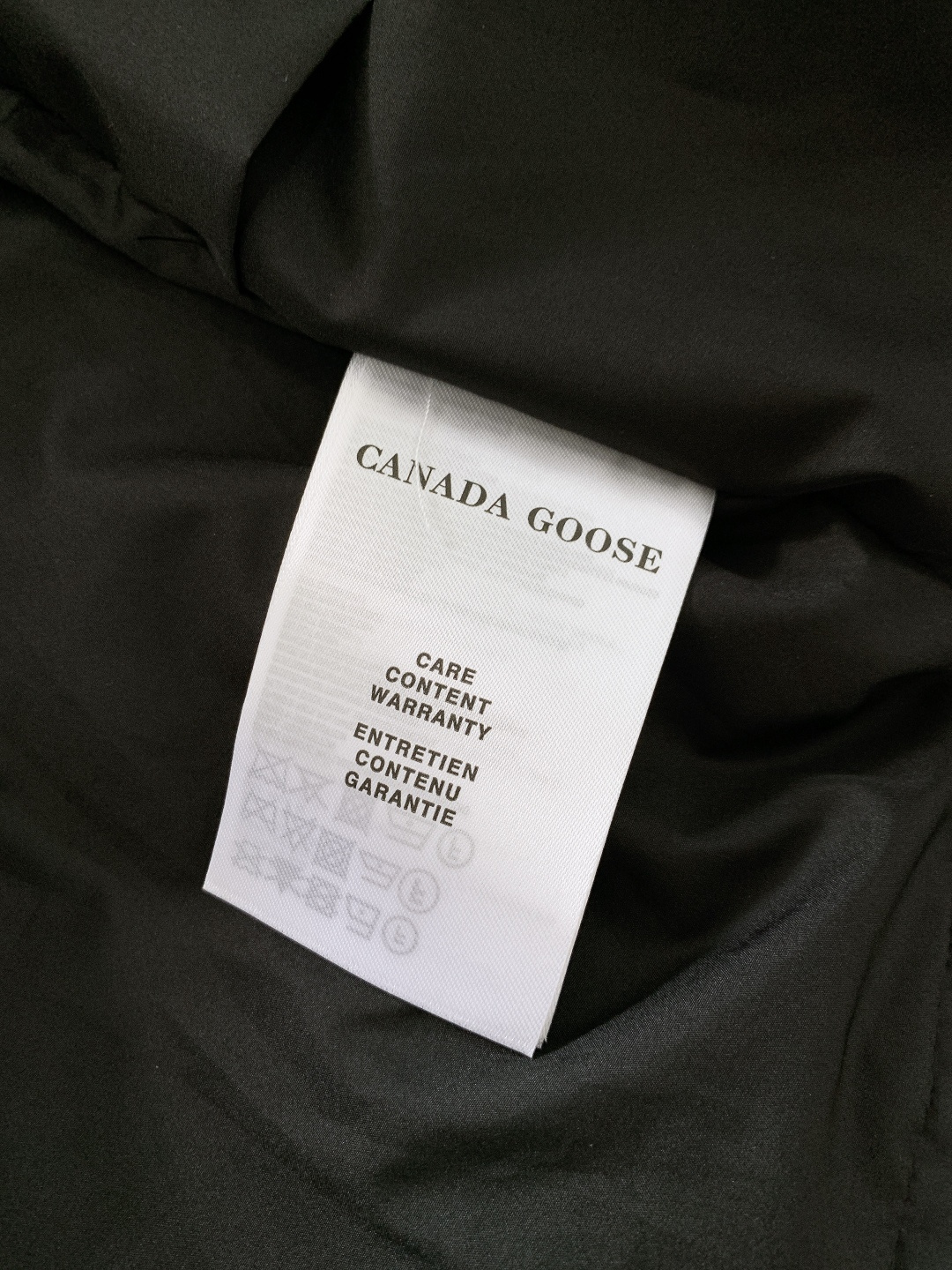 Canada Goose 加拿大鹅 加拿大鹅可拆卸三合一羽绒服，“一衣三穿”冬日利器。「核心设计：可拆卸