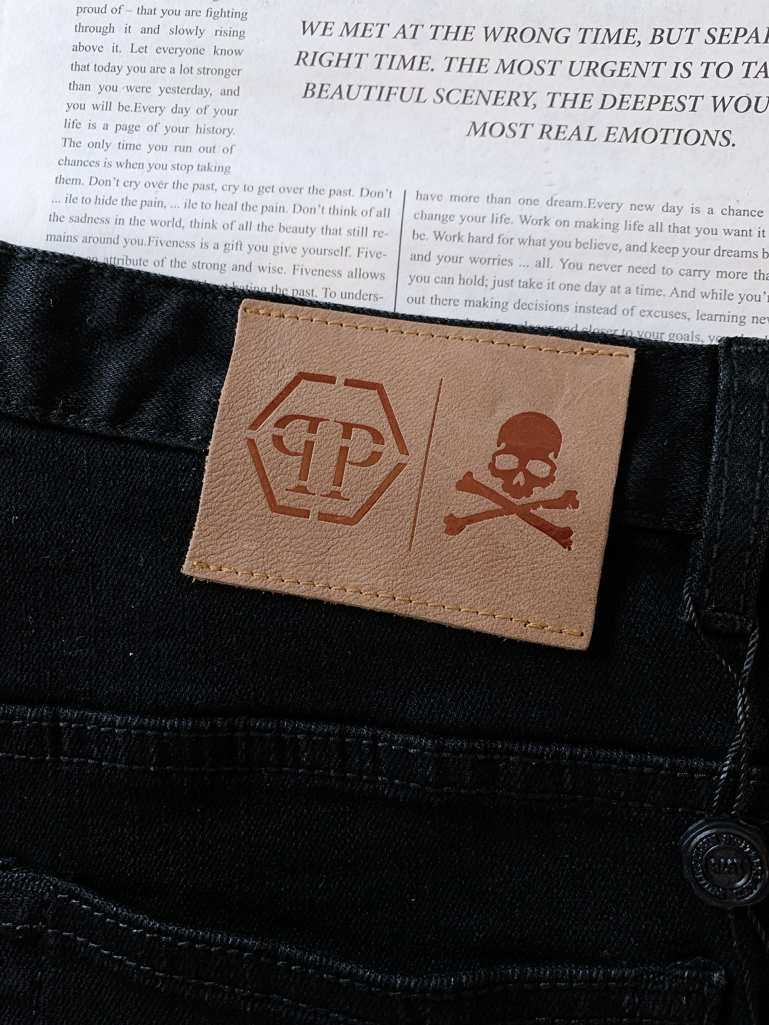 PhiliPP Plein 菲利普.普兰茵 2025FW早秋新品重工破洞泼墨牛仔裤👖纯黑牛仔+泼墨涂鸦+