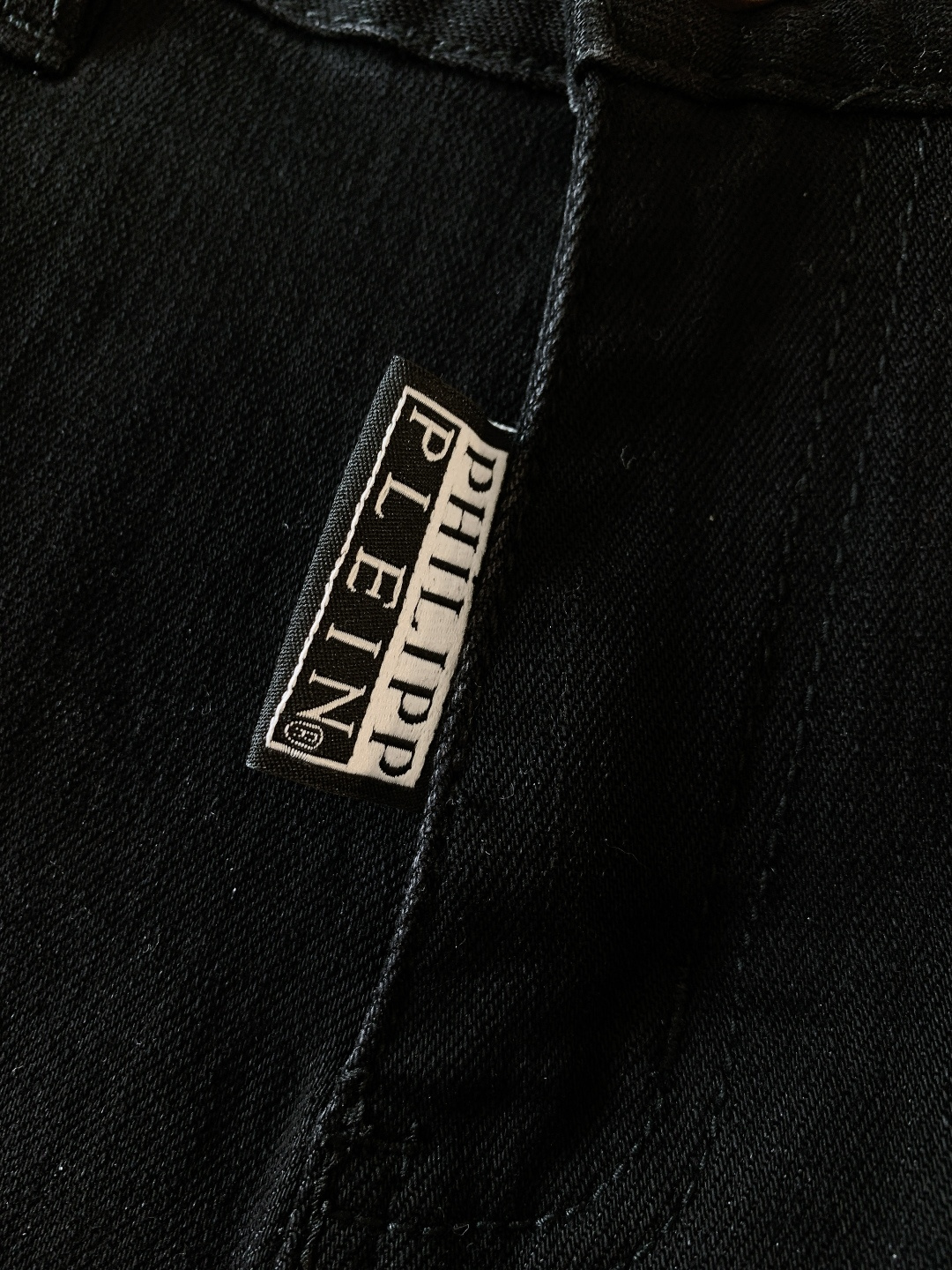 PhiliPP Plein 菲利普.普兰茵 2025FW早秋新品重工破洞泼墨牛仔裤👖纯黑牛仔+泼墨涂鸦+