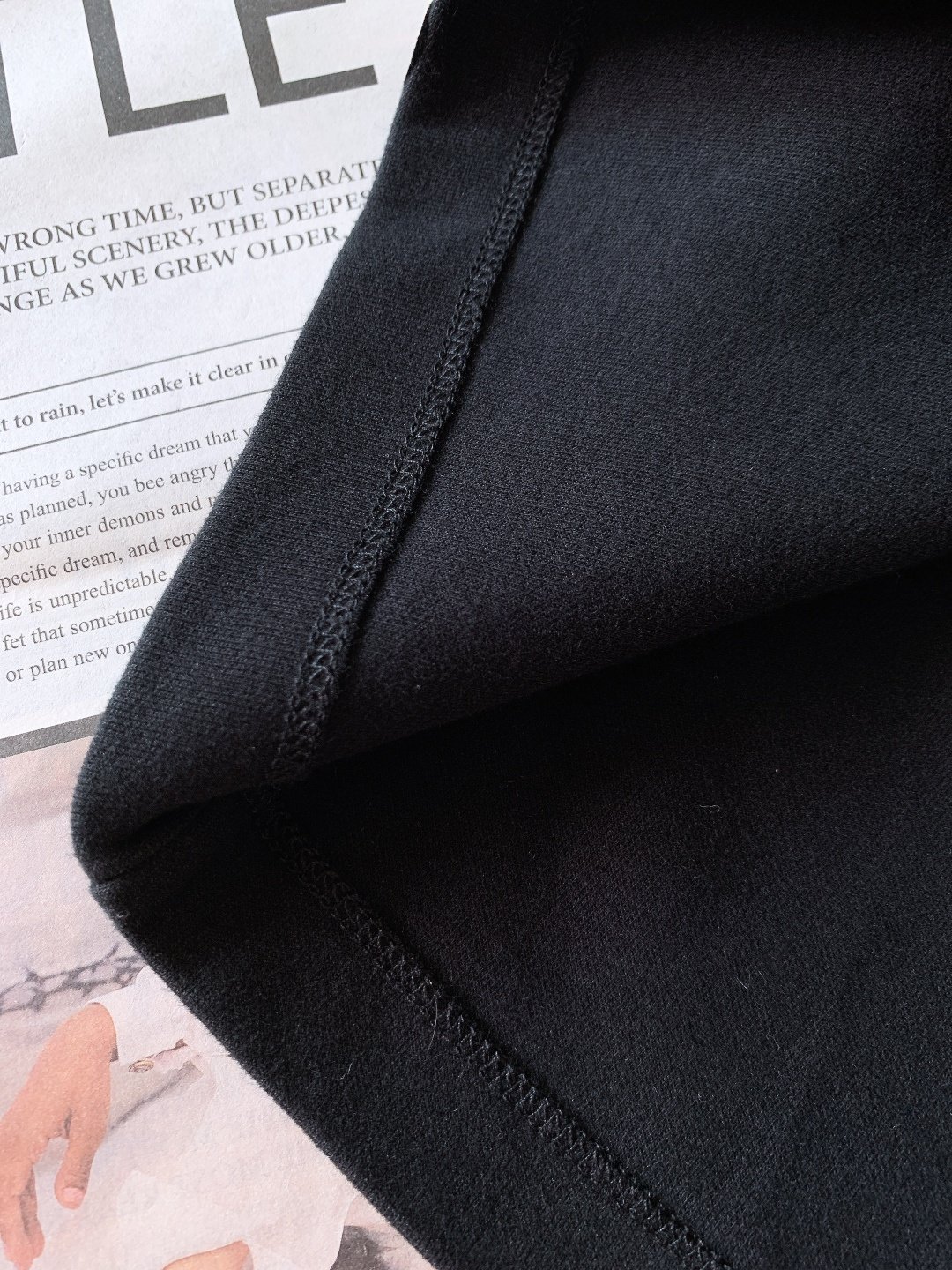 LouisVuitton 路易威登 2025FW秋冬新品 加厚打底T恤。加厚软棉面料，贴肤像裹了层暖云，