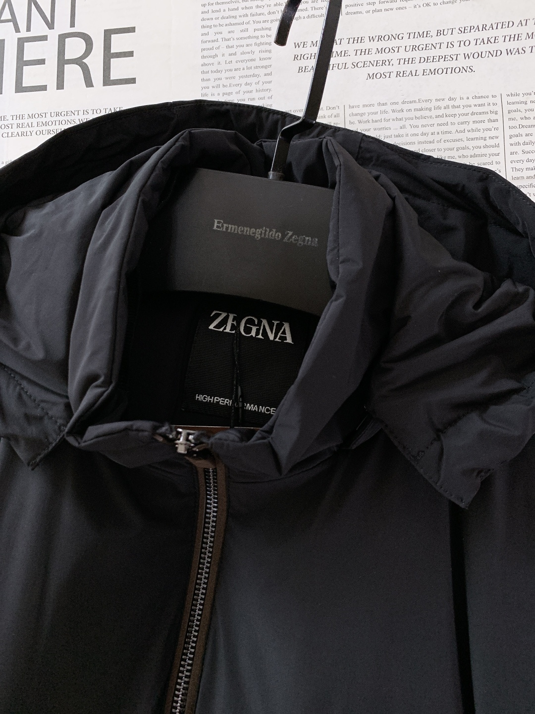 Ermenegildo Zegna 杰尼亚 2025FW秋冬新品 轻薄款羽绒服，冬日质感之选。内里填充9