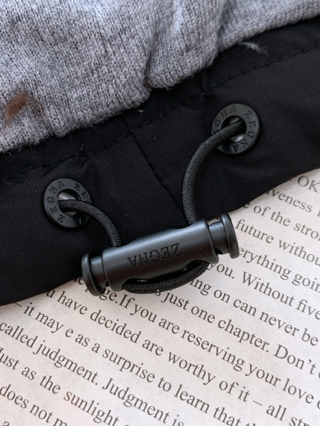 Ermenegildo Zegna 杰尼亚 2025FW秋冬新品 轻薄款羽绒服，冬日质感之选。内里填充9