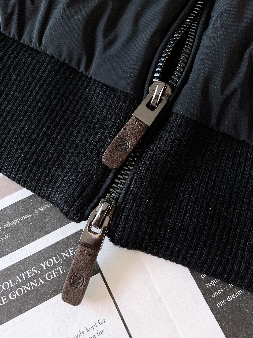 Ermenegildo Zegna 杰尼亚 2025FW秋冬新品休闲羽绒马甲，秋冬叠穿的“隐形王者”。•