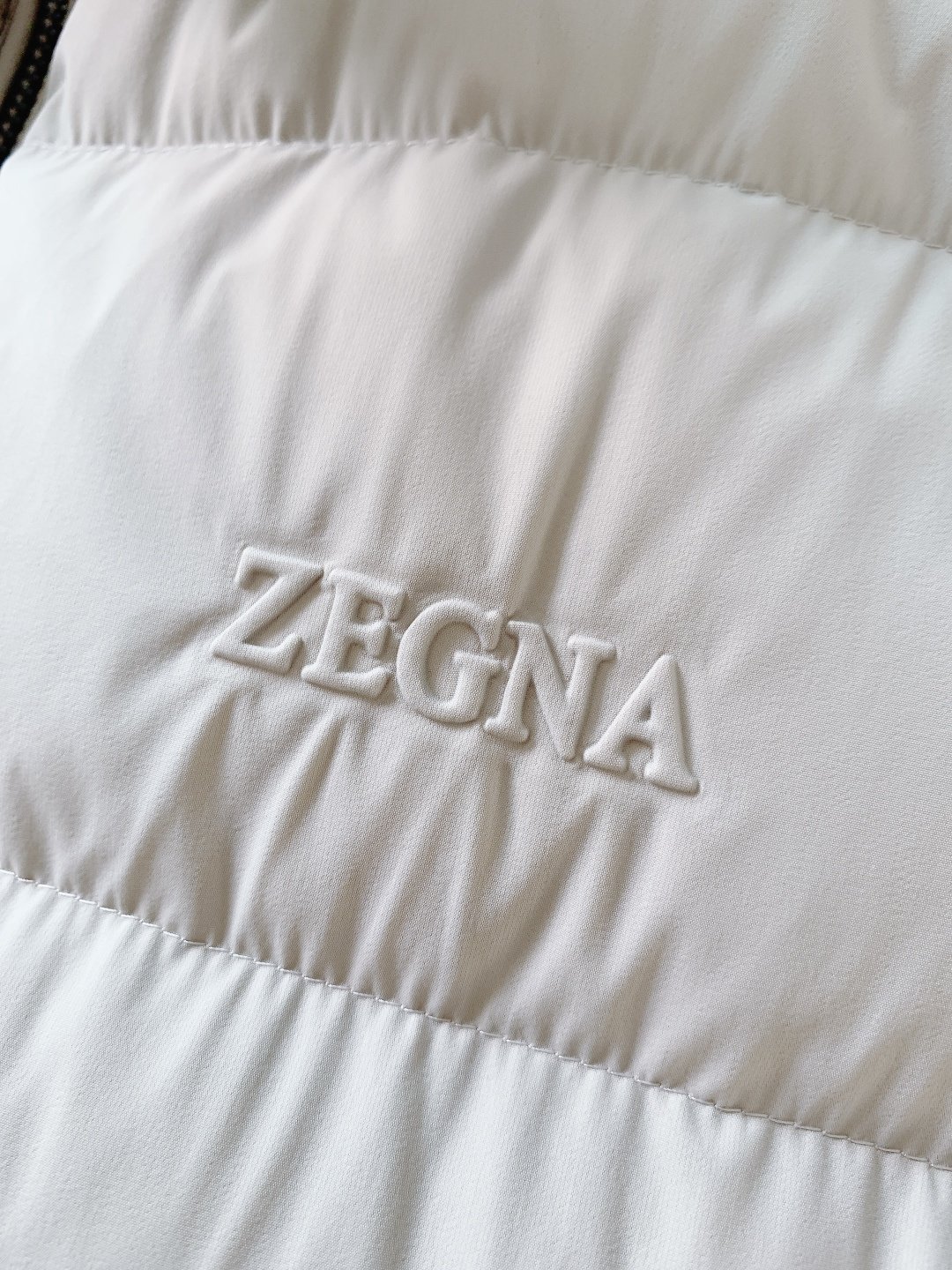 Ermenegildo Zegna 杰尼亚 2025FW秋冬新品休闲羽绒马甲，秋冬叠穿的“隐形王者”。•