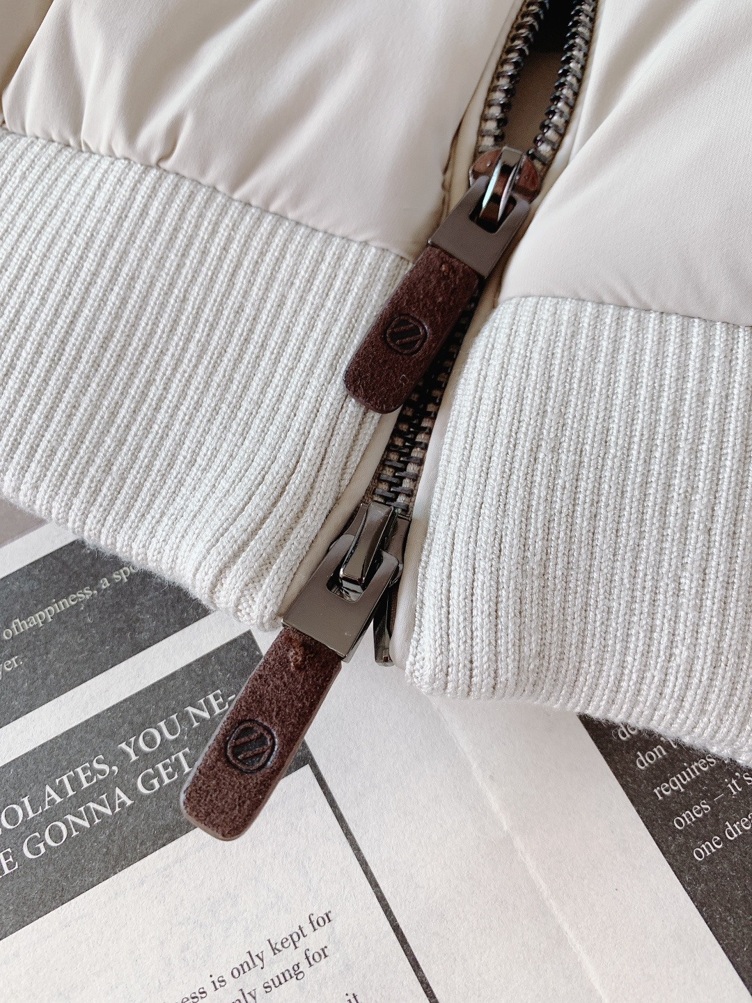 Ermenegildo Zegna 杰尼亚 2025FW秋冬新品休闲羽绒马甲，秋冬叠穿的“隐形王者”。•