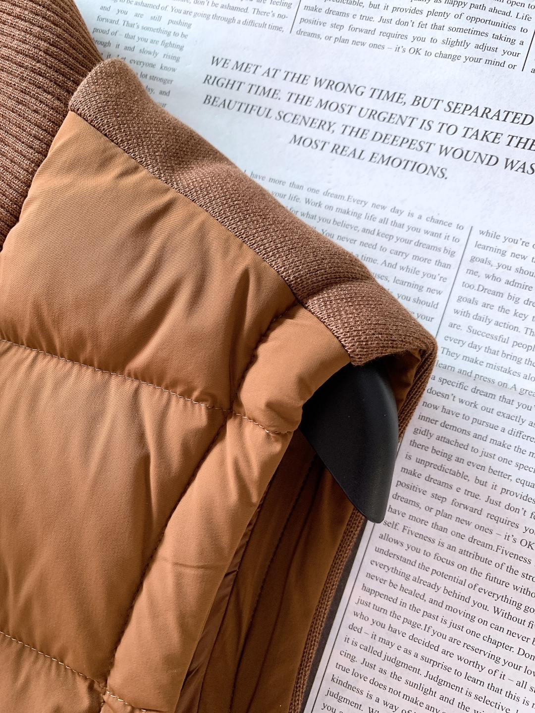 Ermenegildo Zegna 杰尼亚 2025FW秋冬新品休闲羽绒马甲，秋冬叠穿的“隐形王者”。•