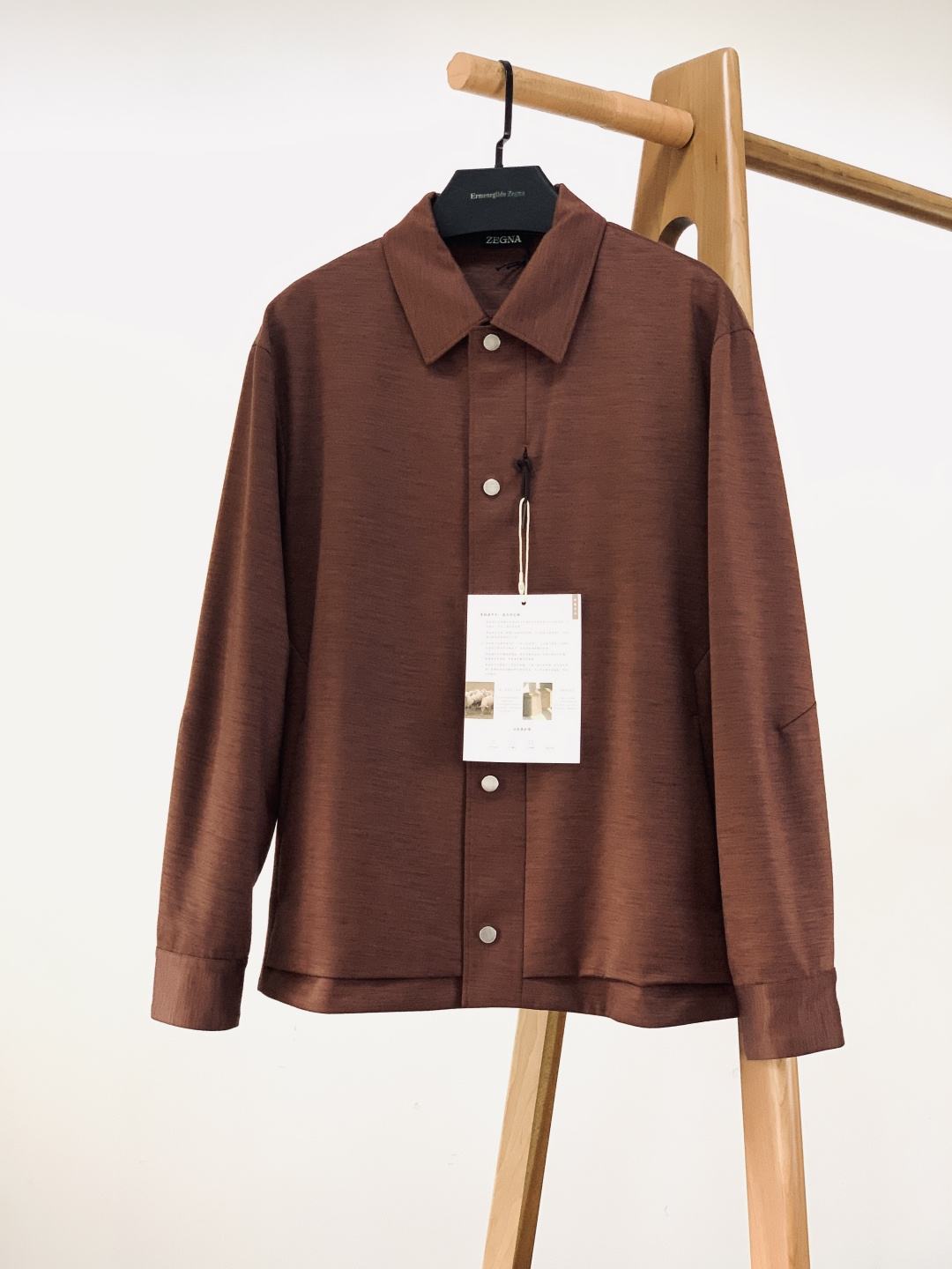 Ermenegildo Zegna 杰尼亚 2025FW秋冬新品 酒红色羊毛衬衫外套 面料成分：表层：1