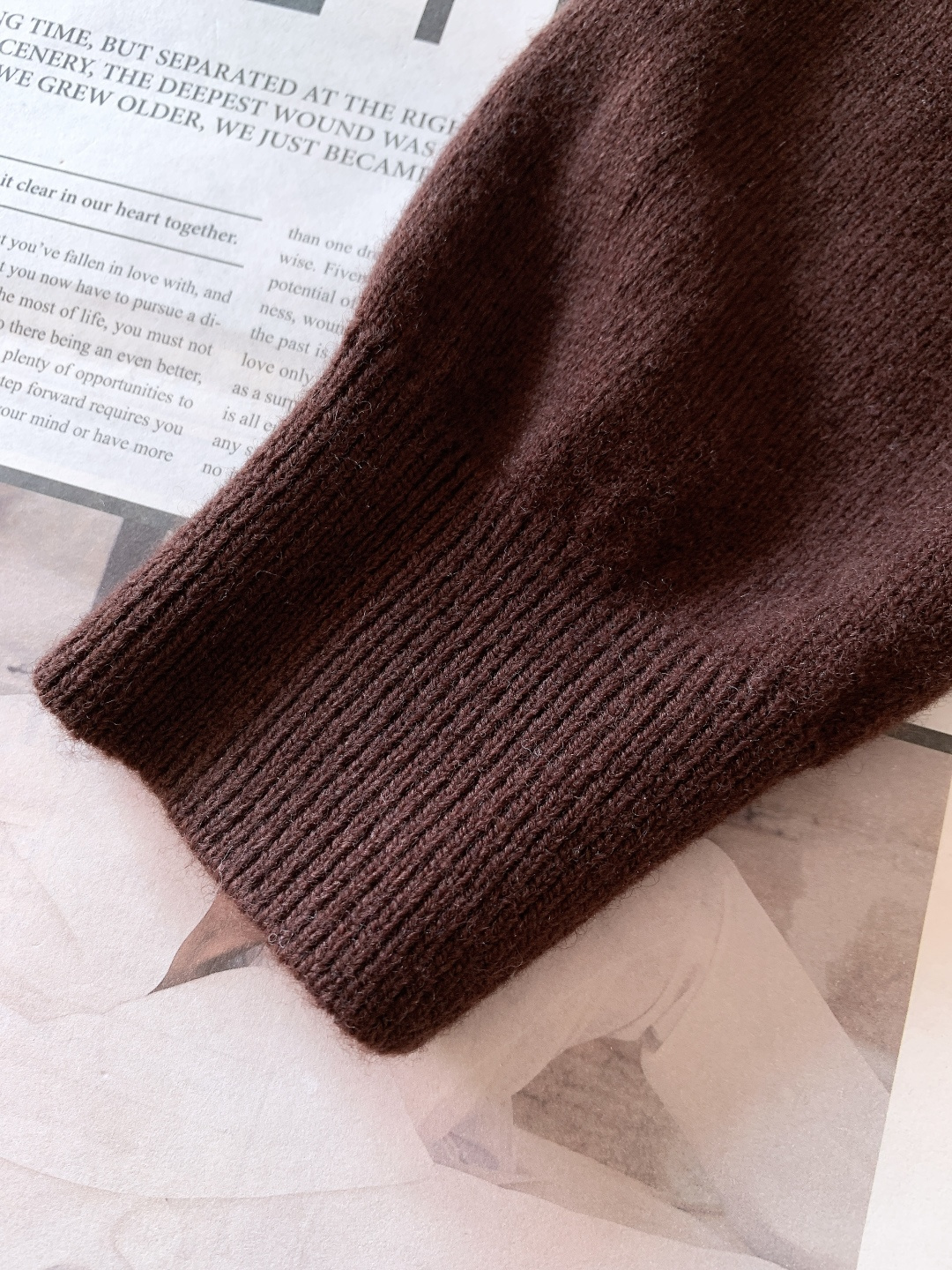 Kiton 奇顿 2025FW秋冬新品 半拉链针织·意式精工的温柔张力当纯正肌理织进意大利工坊，半拉链立