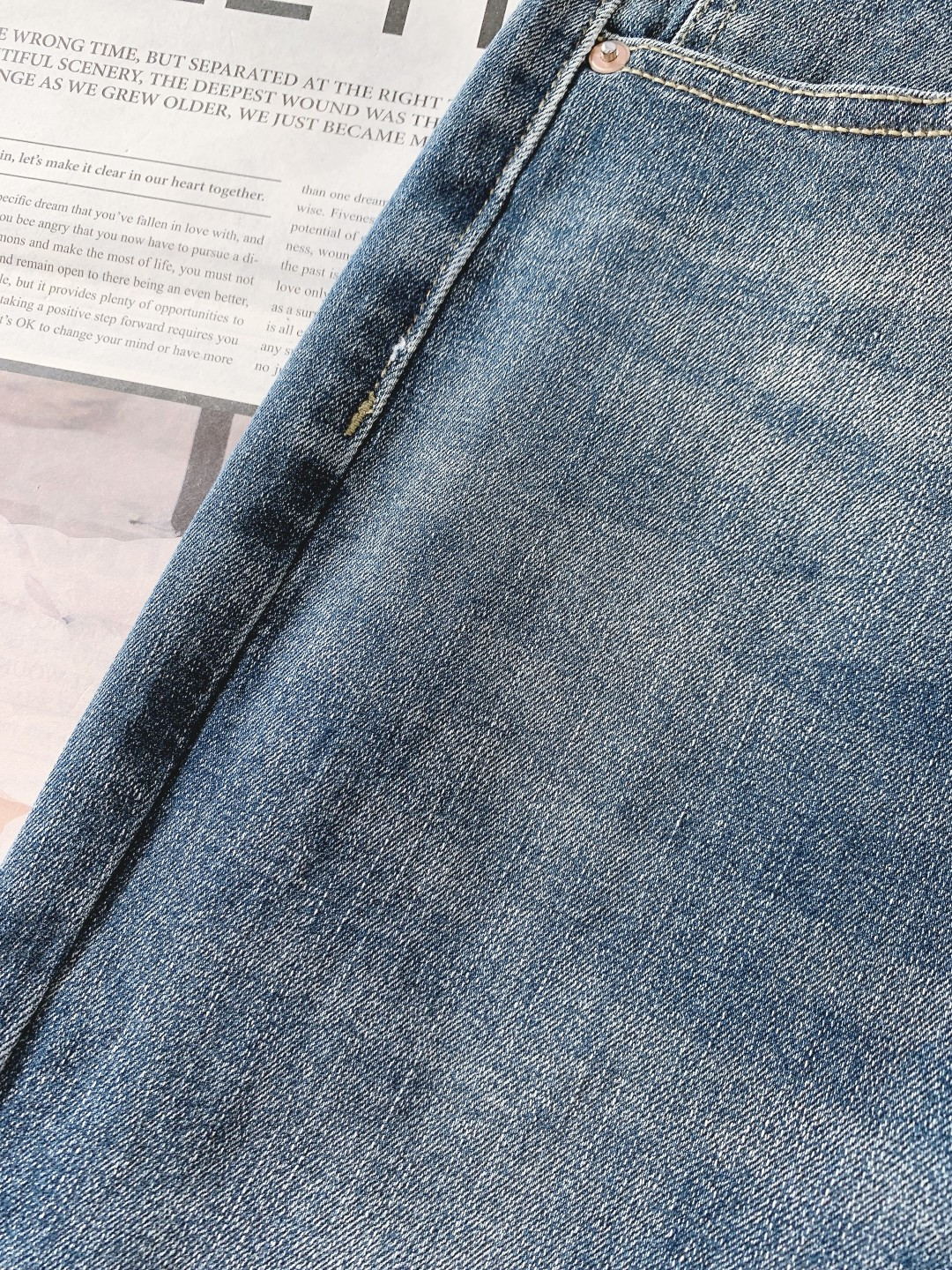 LouisVuitton 路易威登 驴家王炸款牛仔裤👖独爱这一条，提花弹力直筒牛仔裤…… 重工洗水工艺…