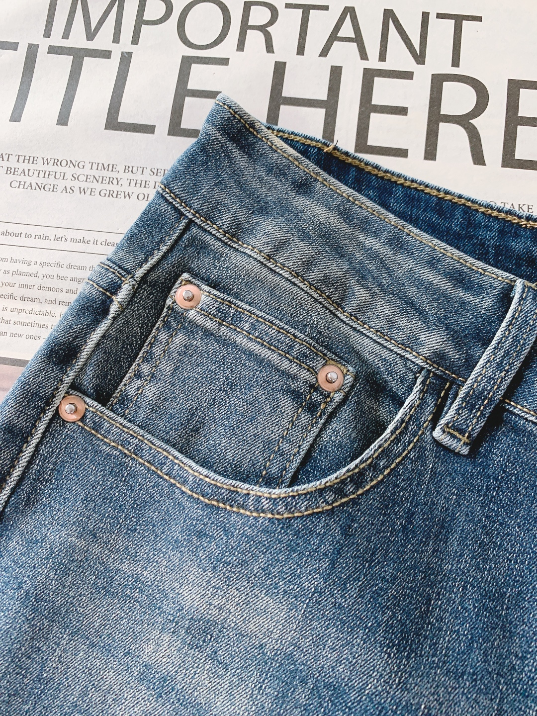 LouisVuitton 路易威登 驴家王炸款牛仔裤👖独爱这一条，提花弹力直筒牛仔裤…… 重工洗水工艺…