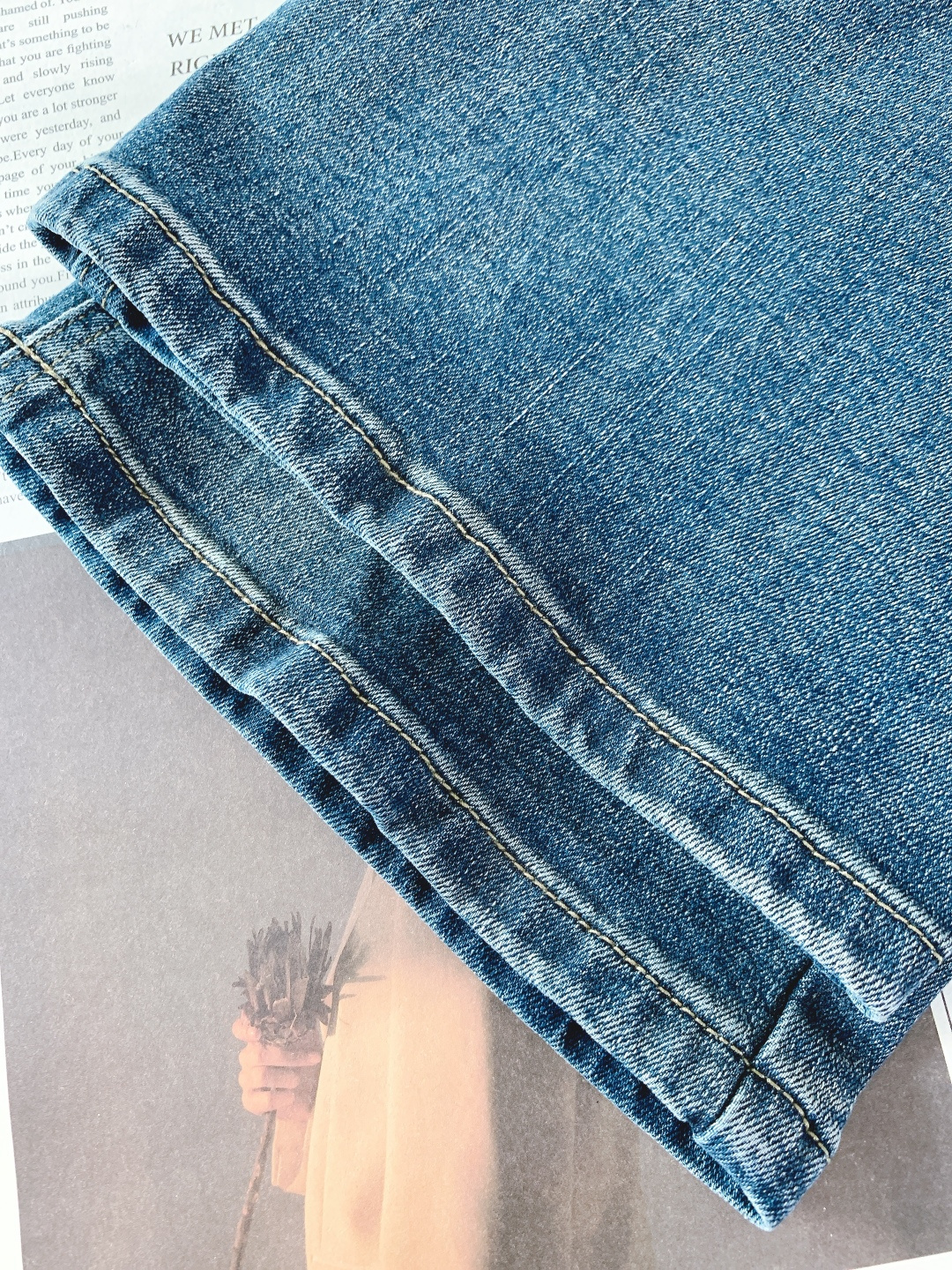 LouisVuitton 路易威登 驴家王炸款牛仔裤👖独爱这一条，提花弹力直筒牛仔裤…… 重工洗水工艺…