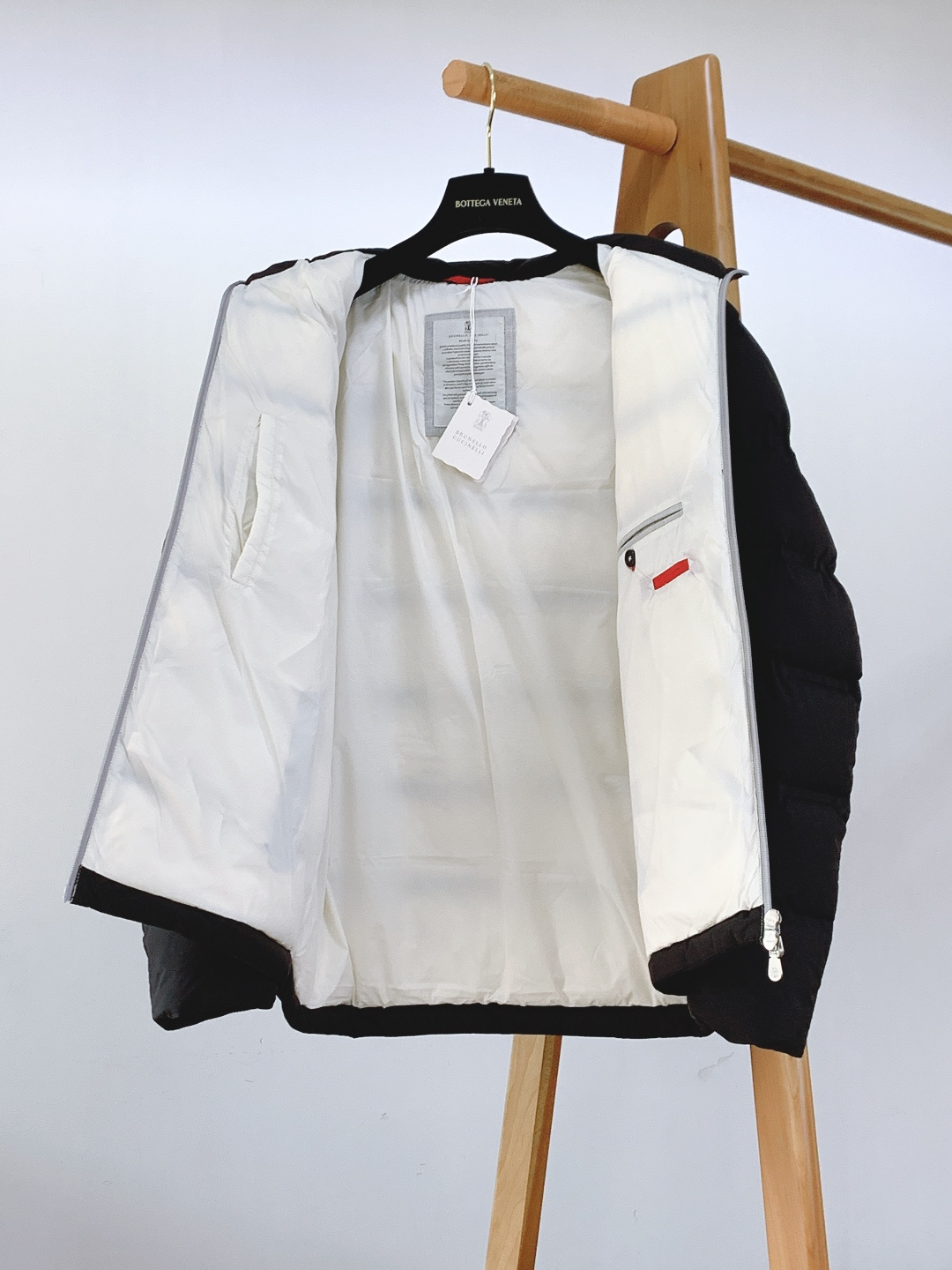 Brunello Cucinelli 布鲁奈罗.库奇内利 2025FW秋冬新品休闲连帽羽绒服。甄选高密度