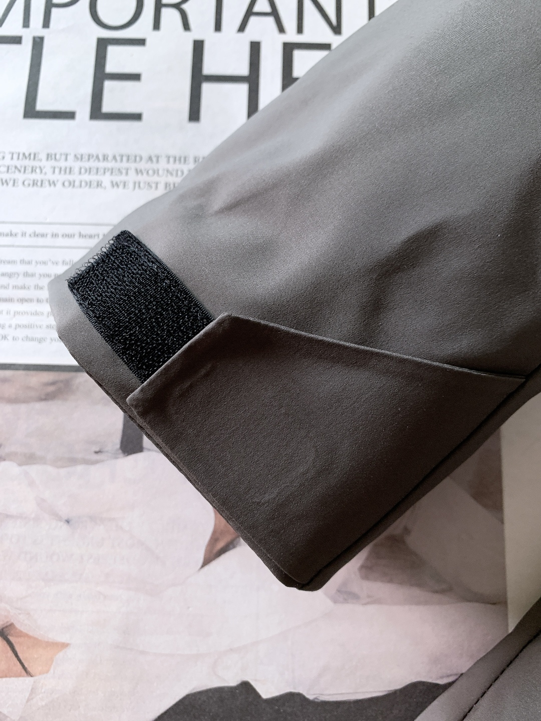 Ermenegildo Zegna 杰尼亚 2025FW秋冬新品 休闲连帽羽绒服。甄选高密尼龙外层，抗风