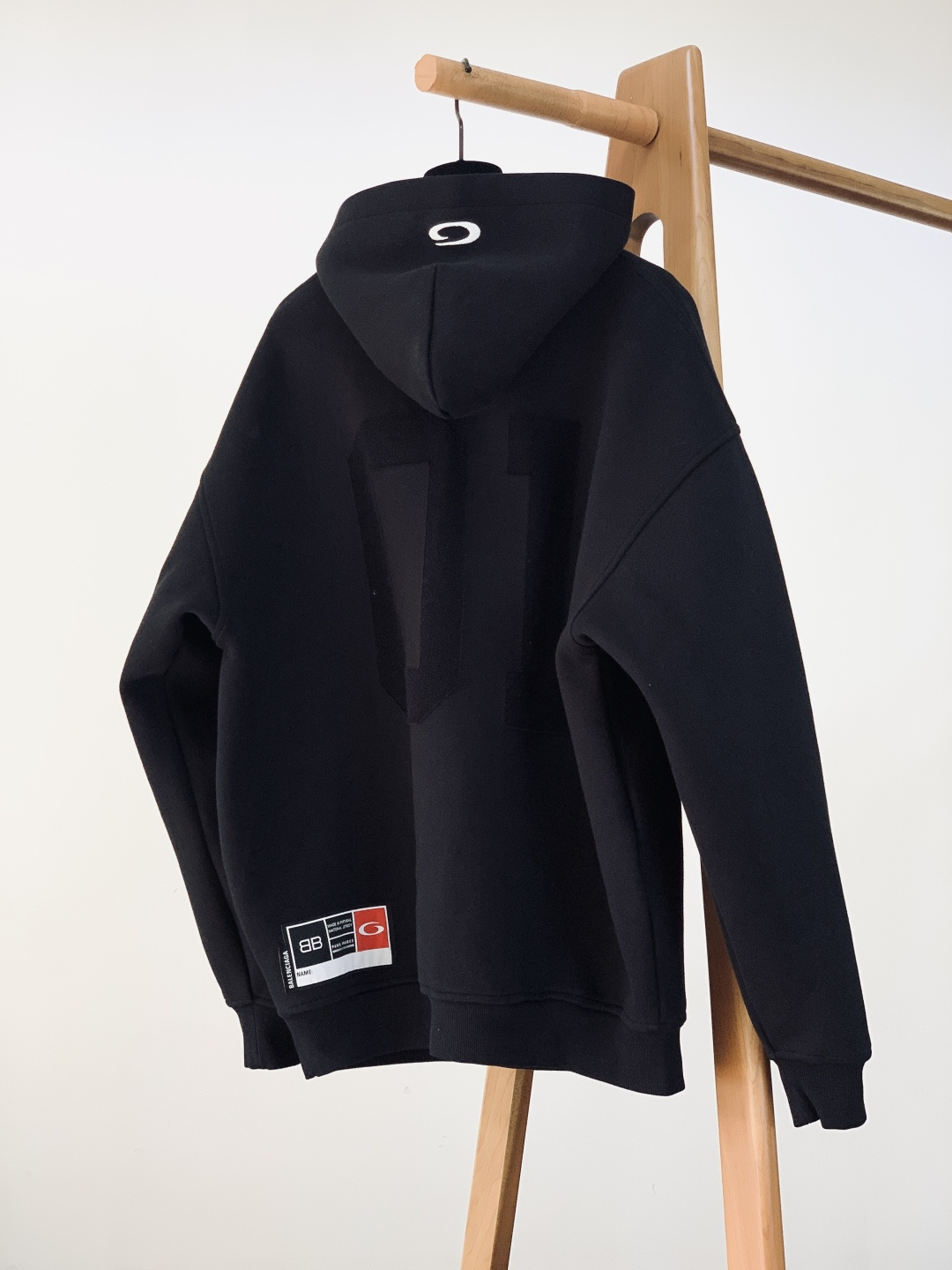 𝐁𝐚𝐥𝐞𝐧𝐜𝐢𝐚𝐠𝐚 巴黎世家 2025FW秋冬新品经典烧花连帽卫衣。甄选380g新疆优质全棉双纱毛圈面