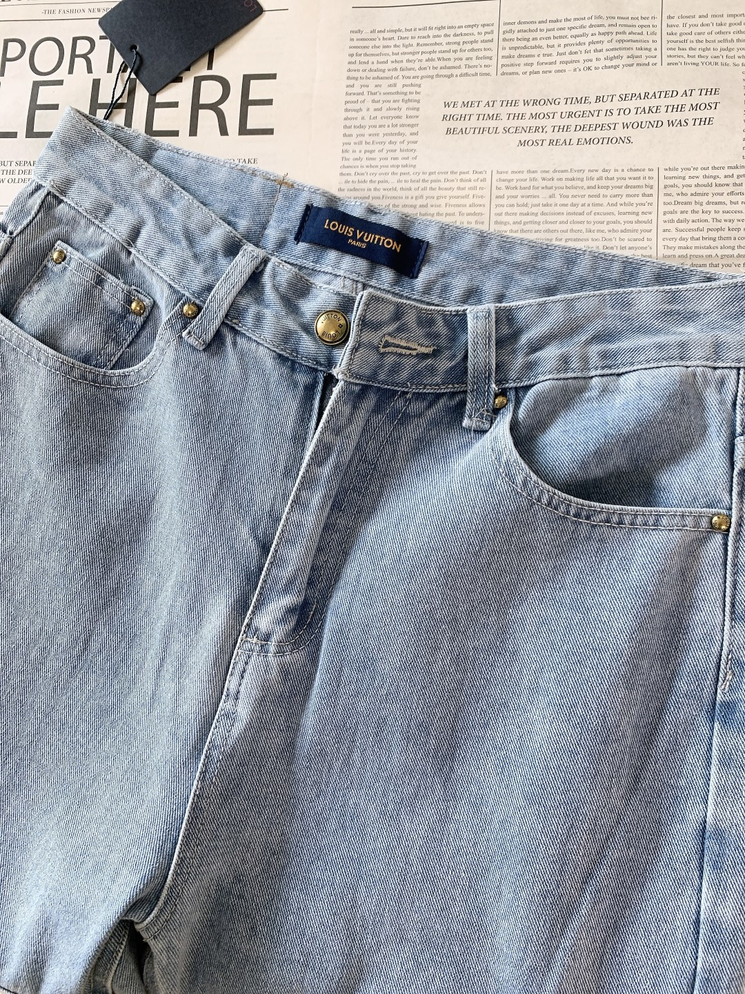 LouisVuitton 路易威登 驴家王炸款牛仔裤👖独爱这一条，弹力直筒牛仔裤…… 重工洗水工艺…..