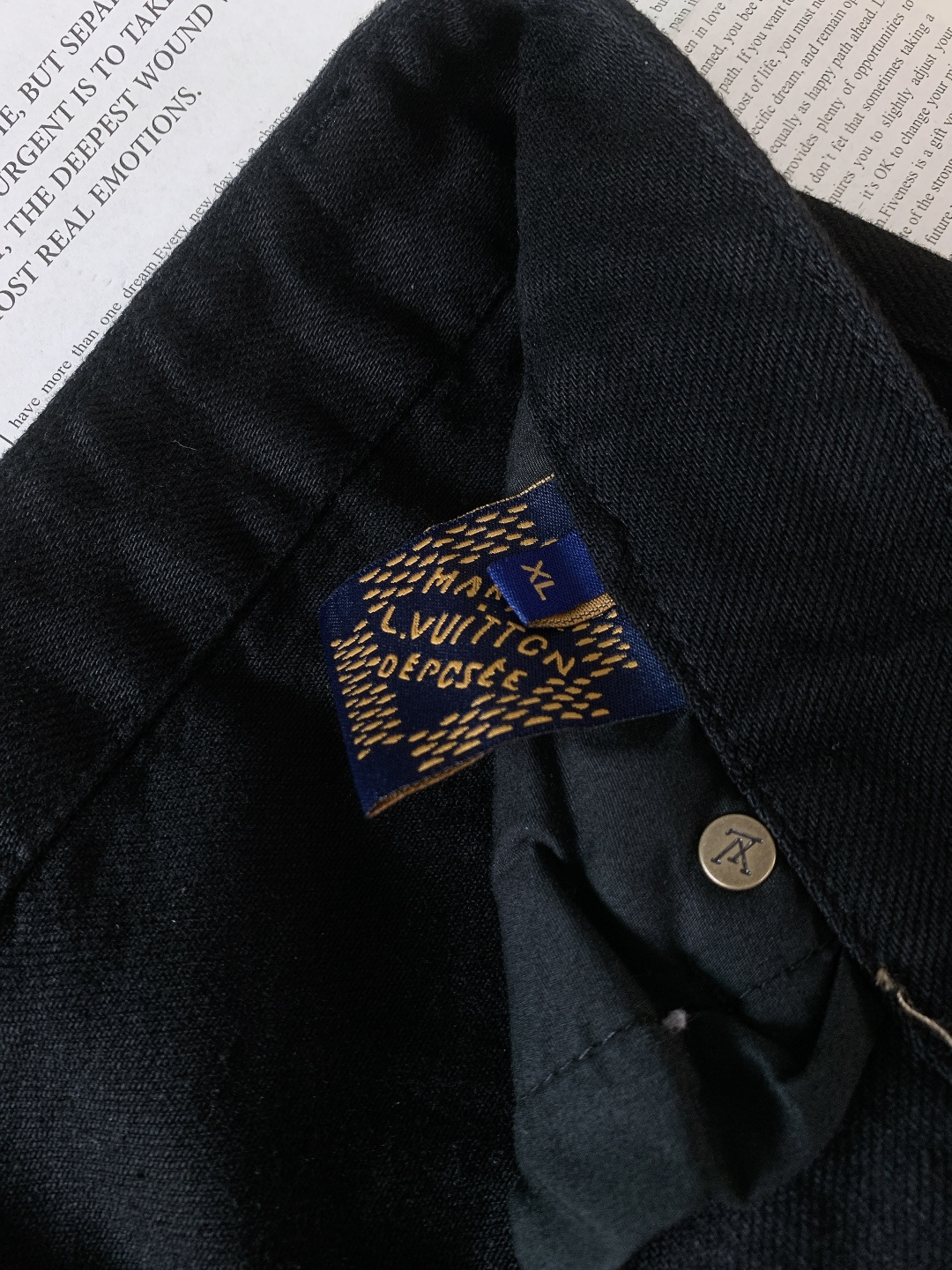 LouisVuitton 路易威登 驴家王炸款牛仔裤👖独爱这一条，弹力直筒牛仔裤…… 重工洗水工艺…..