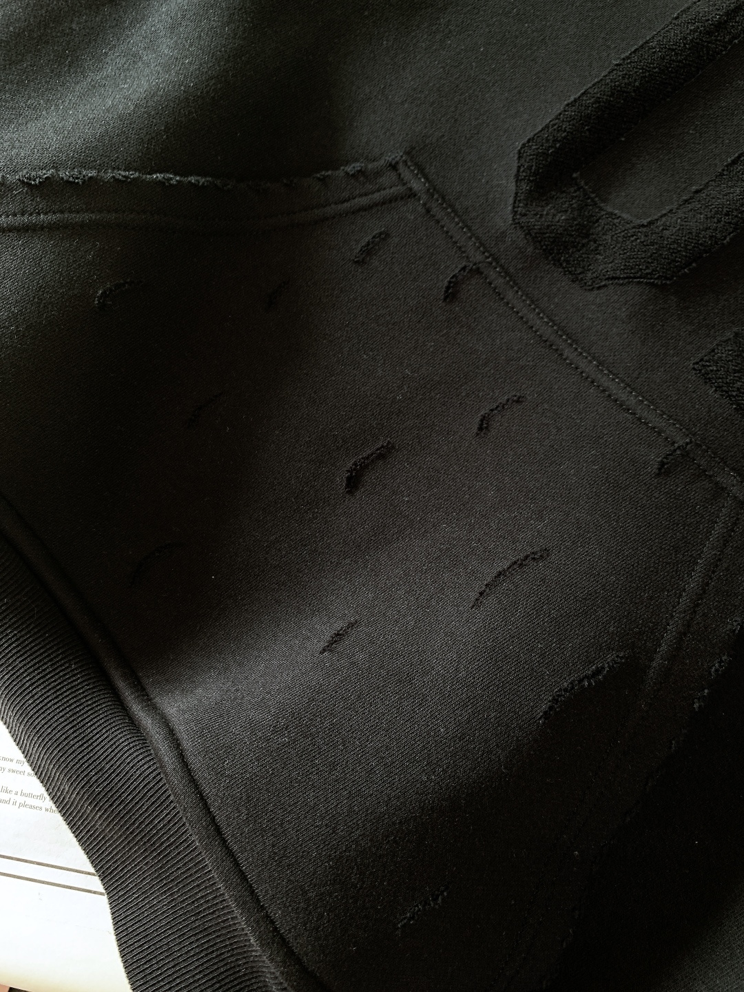 𝐁𝐚𝐥𝐞𝐧𝐜𝐢𝐚𝐠𝐚 巴黎世家 2025FW秋冬新品经典烧花连帽卫衣。甄选380g新疆优质全棉双纱毛圈面