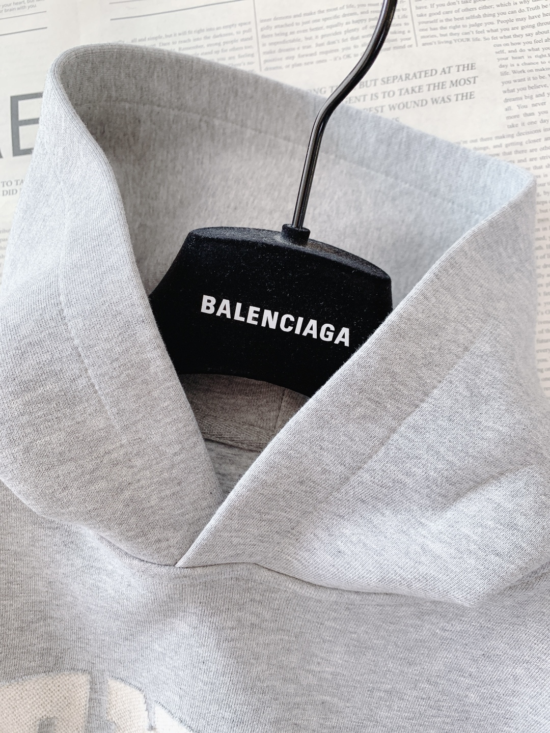 𝐁𝐚𝐥𝐞𝐧𝐜𝐢𝐚𝐠𝐚 巴黎世家 2025FW秋冬新品经典烧花连帽卫衣。甄选380g新疆优质全棉双纱毛圈面