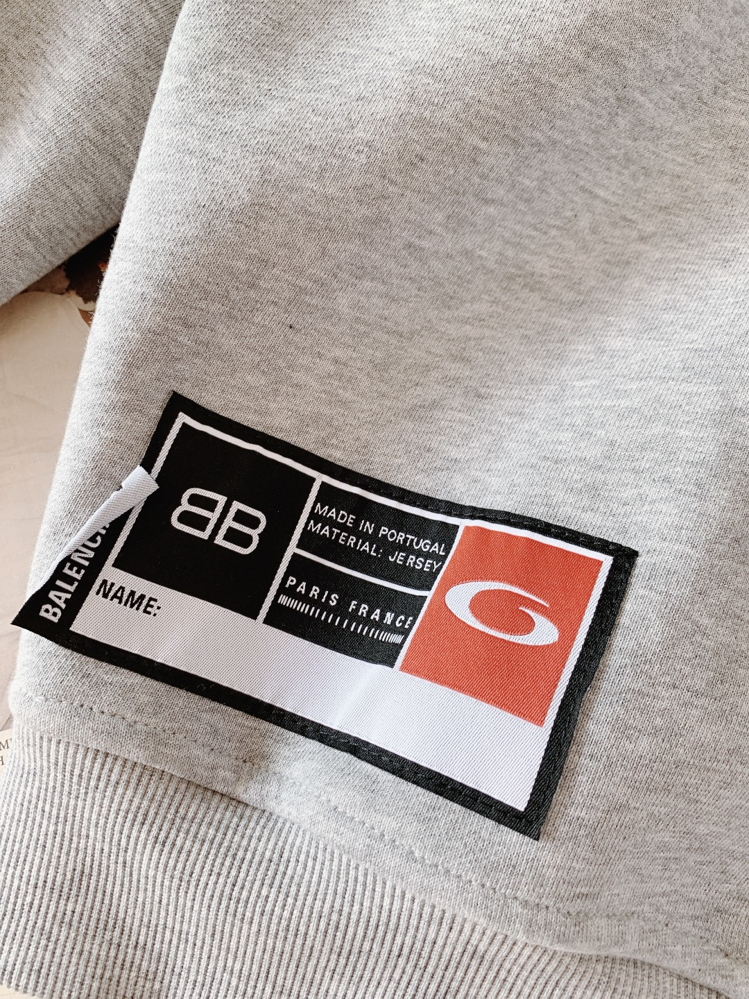 𝐁𝐚𝐥𝐞𝐧𝐜𝐢𝐚𝐠𝐚 巴黎世家 2025FW秋冬新品经典烧花连帽卫衣。甄选380g新疆优质全棉双纱毛圈面