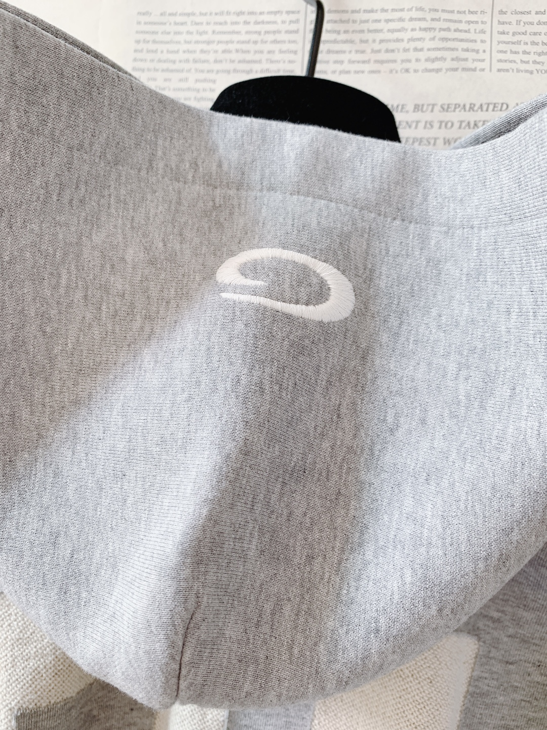 𝐁𝐚𝐥𝐞𝐧𝐜𝐢𝐚𝐠𝐚 巴黎世家 2025FW秋冬新品经典烧花连帽卫衣。甄选380g新疆优质全棉双纱毛圈面