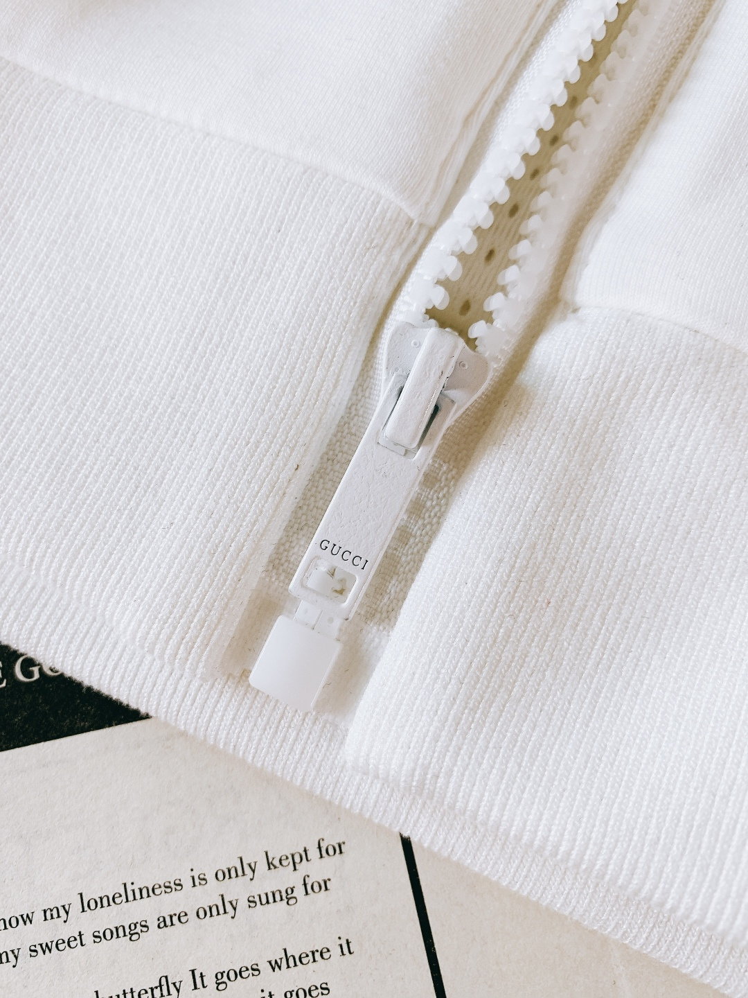 Gucci 古驰 2025FW秋冬新品 时尚休闲套装，进口定制面料打造，舒适透气，质地超赞，客供五金辅料