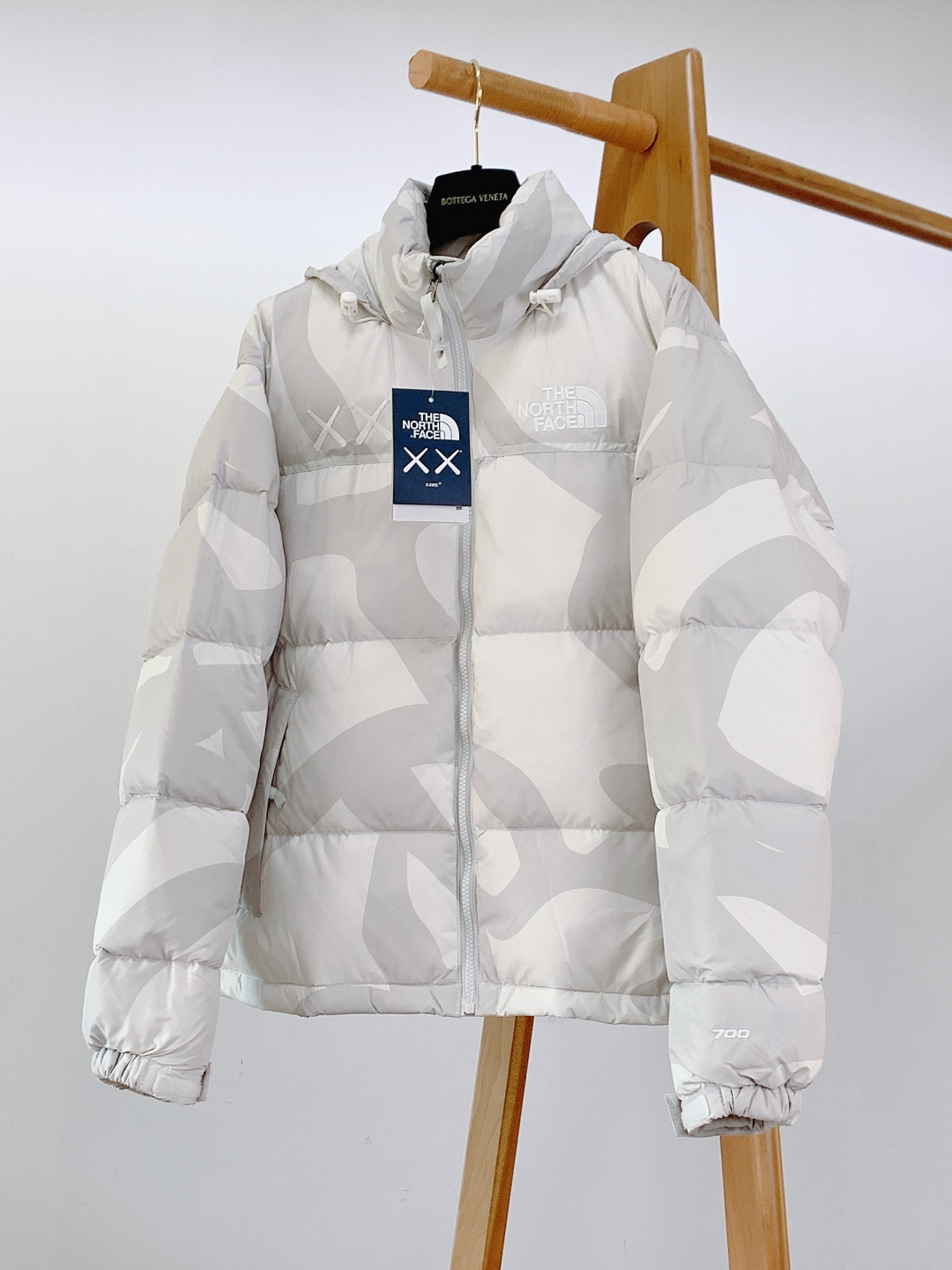 The North Face®北面 ✖️Kaws联名𝟏𝟗𝟗𝟔美版羽绒服 正品打版 全网唯一正确版本全套订