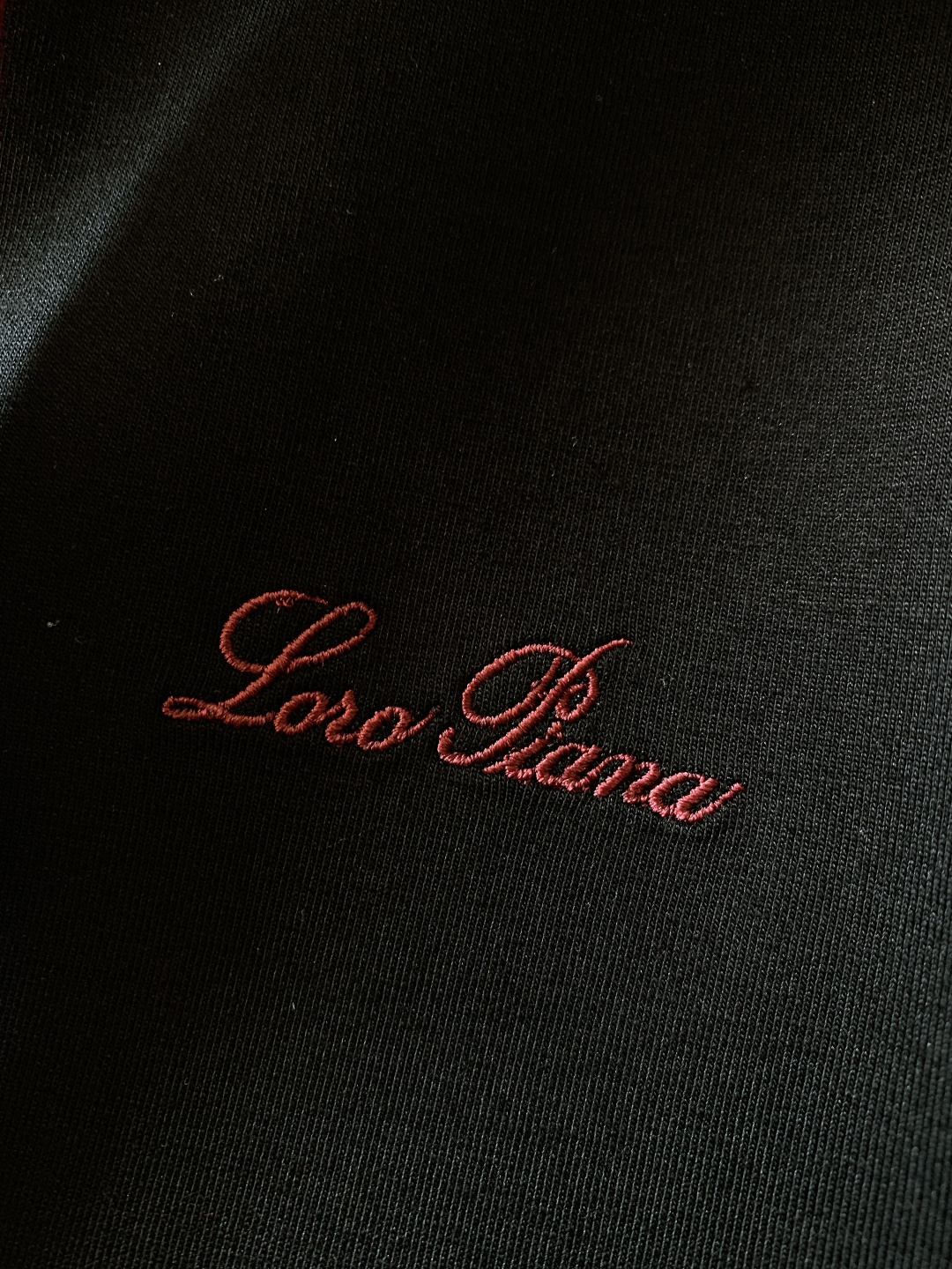 LoroPiana L.P FW秋冬新品 时尚休闲套装，进口定制面料打造，舒适透气，质地超赞，客供五金辅