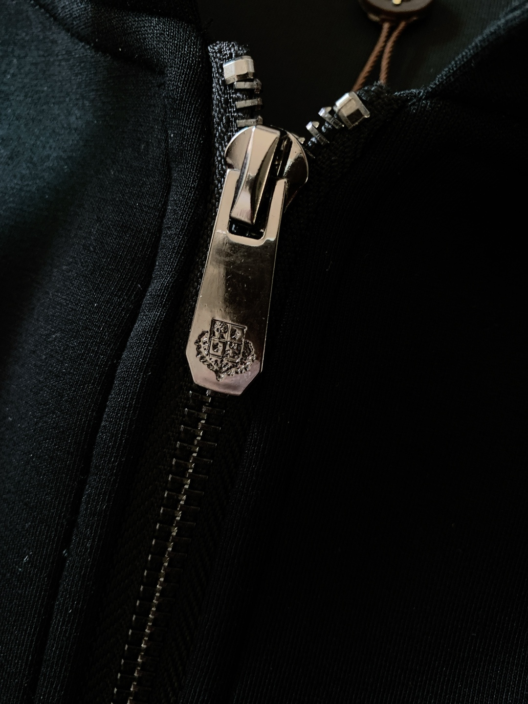 LoroPiana L.P FW秋冬新品 时尚休闲套装，进口定制面料打造，舒适透气，质地超赞，客供五金辅