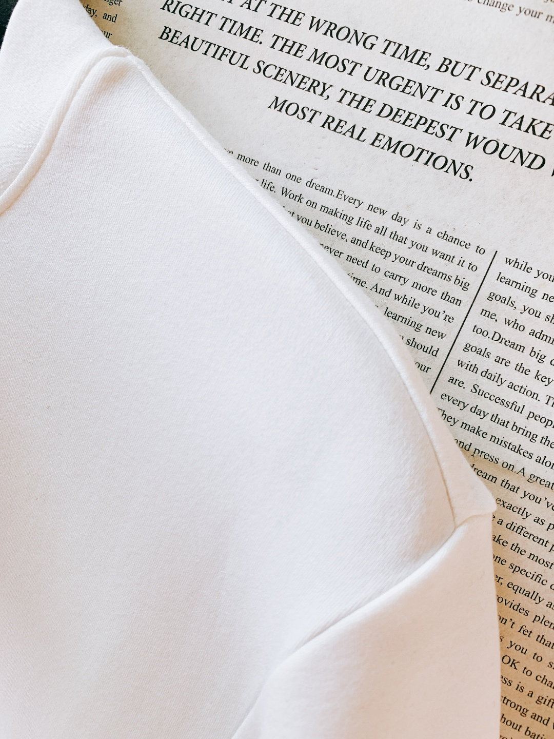 Moncler 蒙口 2025FW秋冬新品白色长袖材质 舒适棉尺码:485052 54 56衣长:656