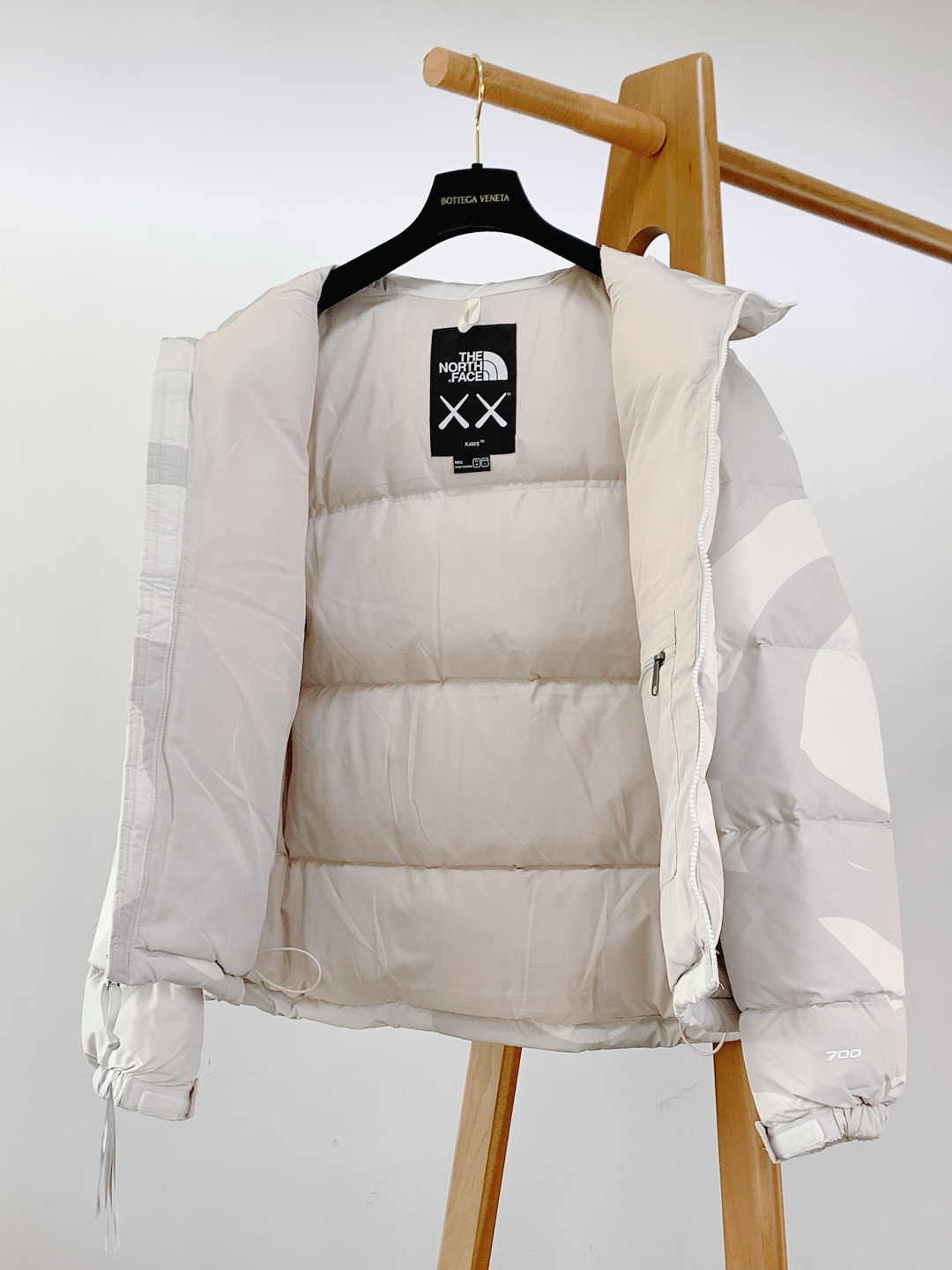 The North Face®北面 ✖️Kaws联名𝟏𝟗𝟗𝟔美版羽绒服 正品打版 全网唯一正确版本全套订