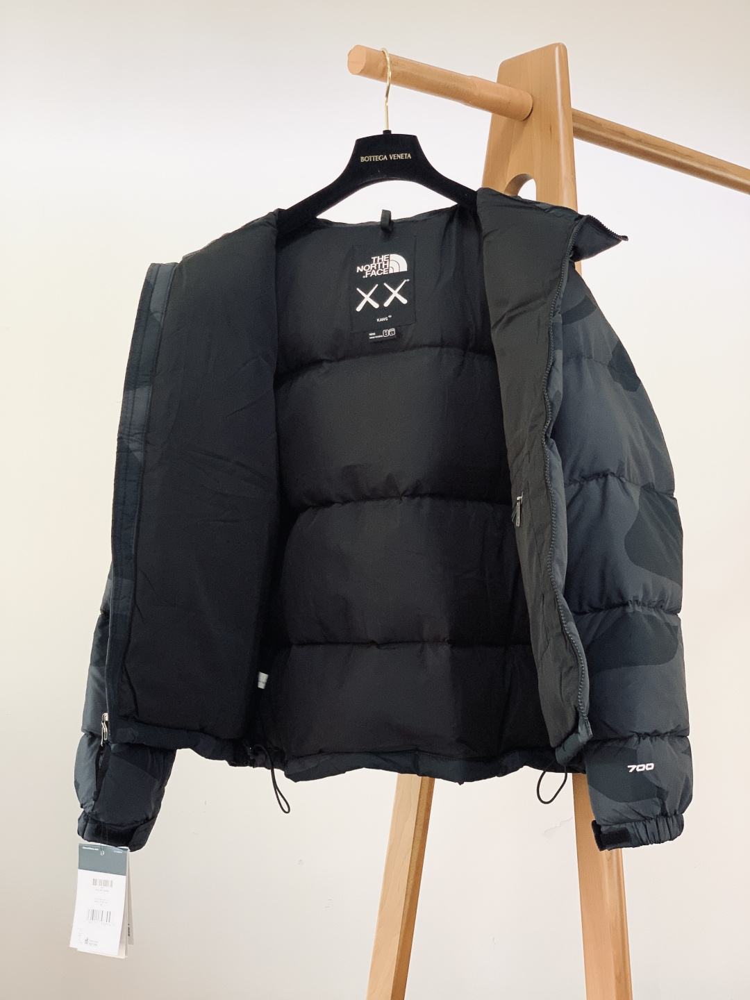 The North Face®北面 ✖️Kaws联名𝟏𝟗𝟗𝟔美版羽绒服 正品打版 全网唯一正确版本全套订
