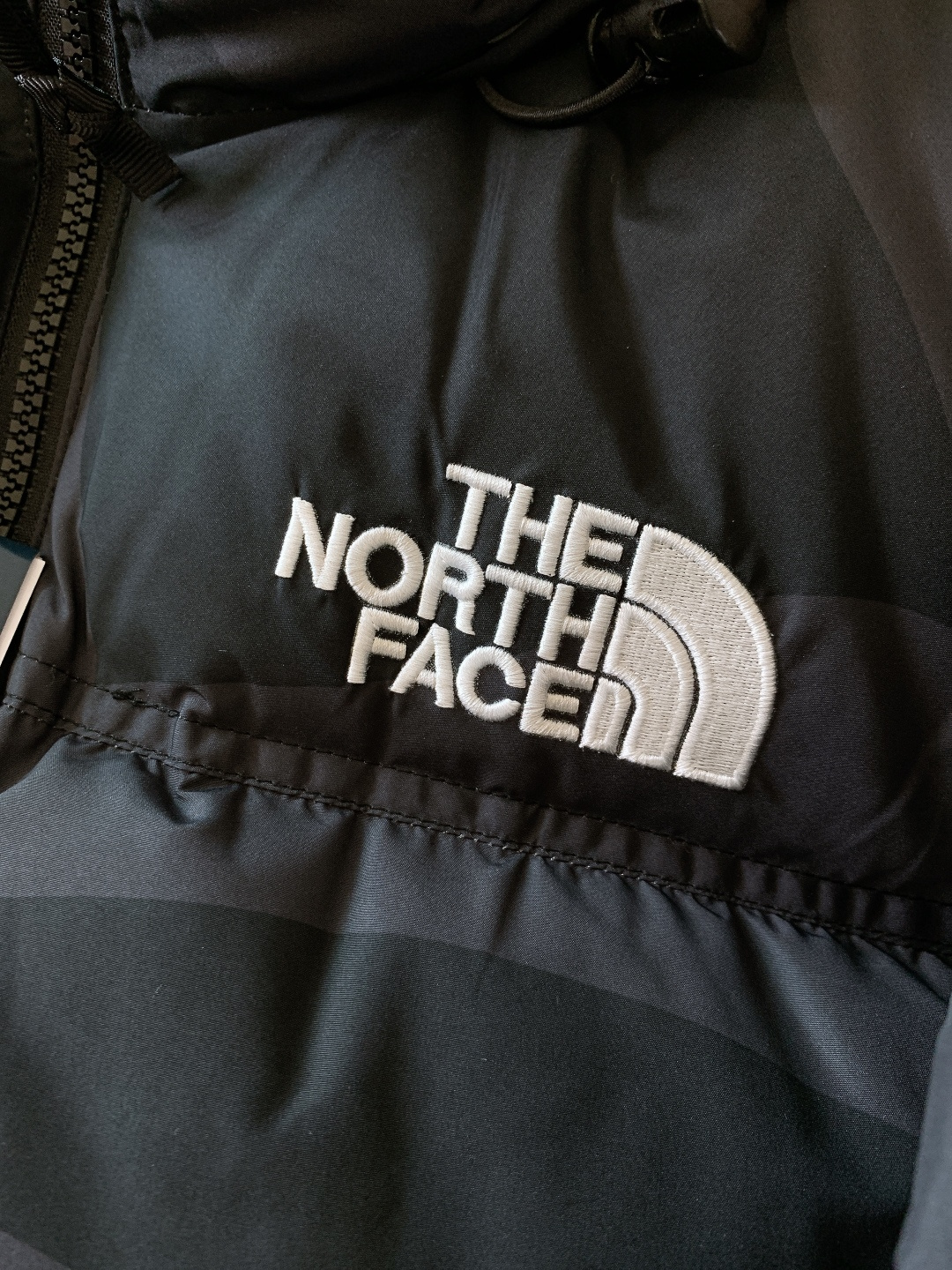 The North Face®北面 ✖️Kaws联名𝟏𝟗𝟗𝟔美版羽绒服 正品打版 全网唯一正确版本全套订