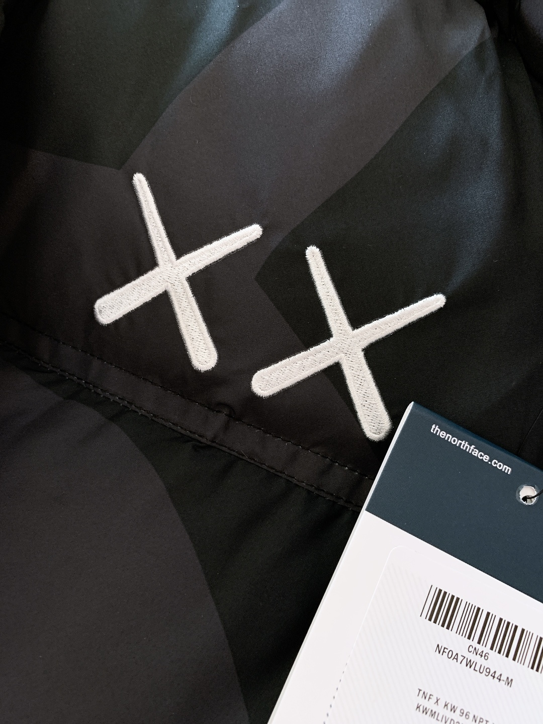 The North Face®北面 ✖️Kaws联名𝟏𝟗𝟗𝟔美版羽绒服 正品打版 全网唯一正确版本全套订