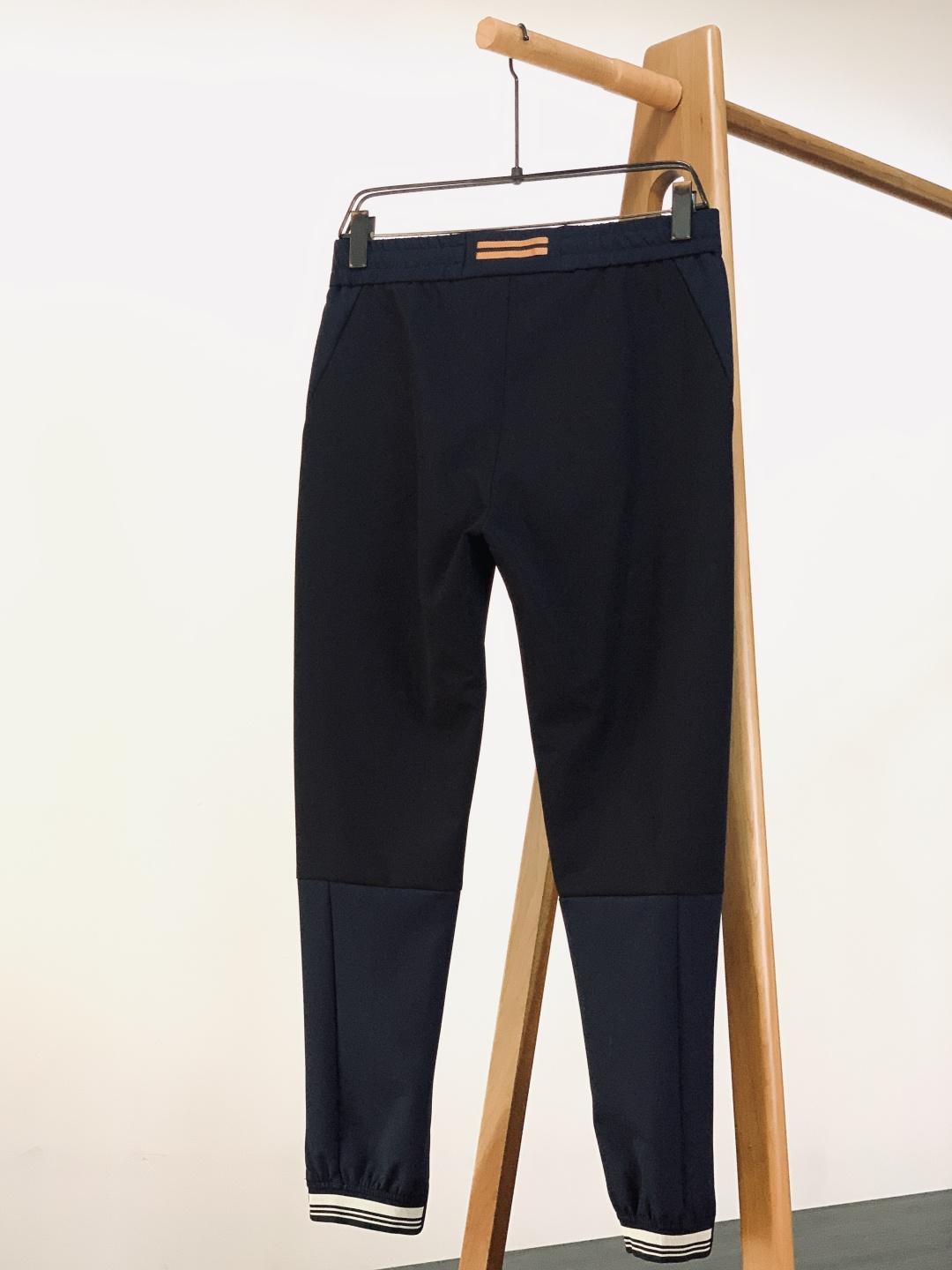 /套 Ermenegildo Zegna 杰尼亚 FW秋冬新品  精英男士的秋冬宝藏——ZZ拼接套装来了！高弹科技面料兼