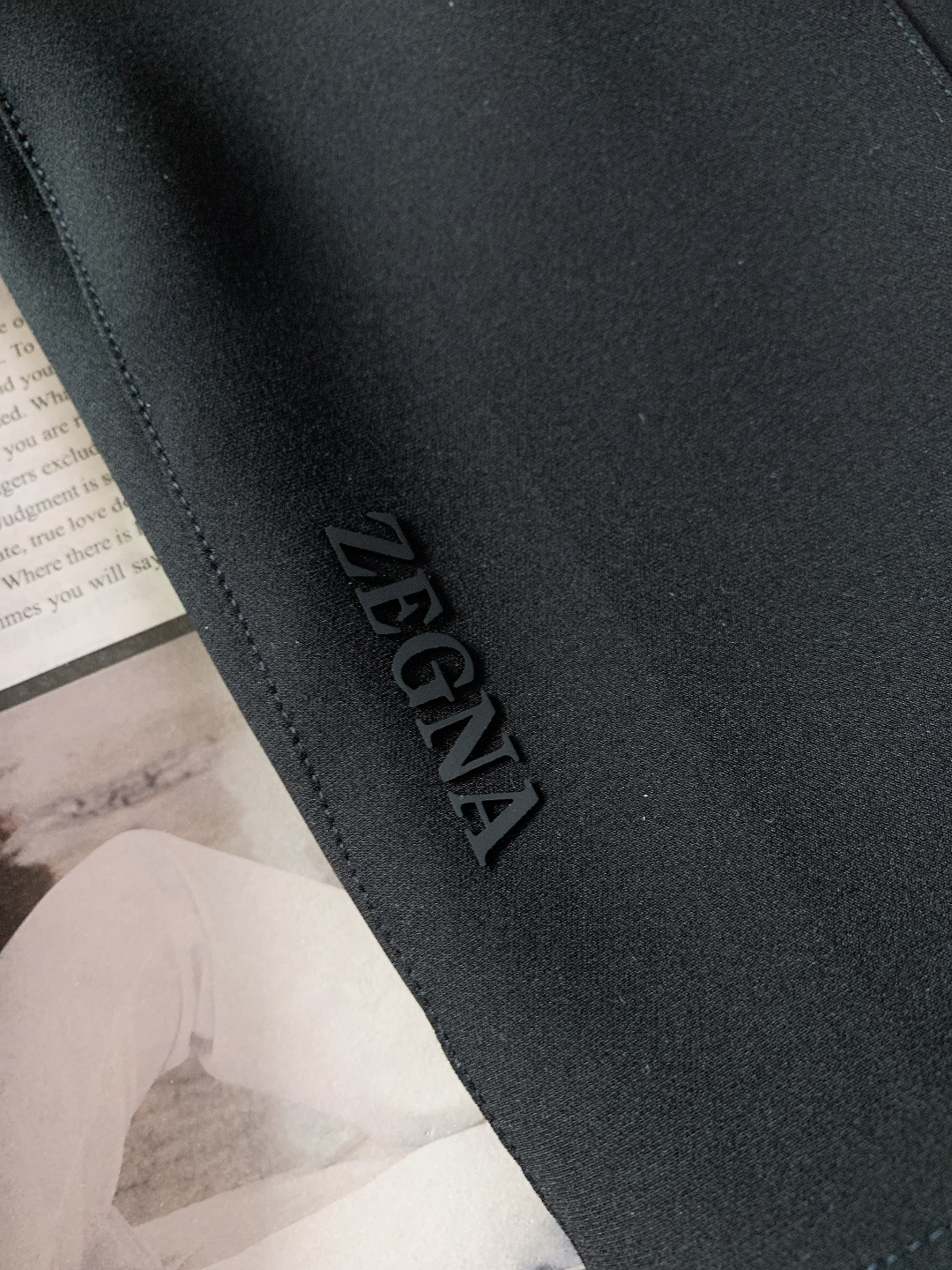 /套 Ermenegildo Zegna 杰尼亚 FW秋冬新品  精英男士的秋冬宝藏——ZZ拼接套装来了！高弹科技面料兼
