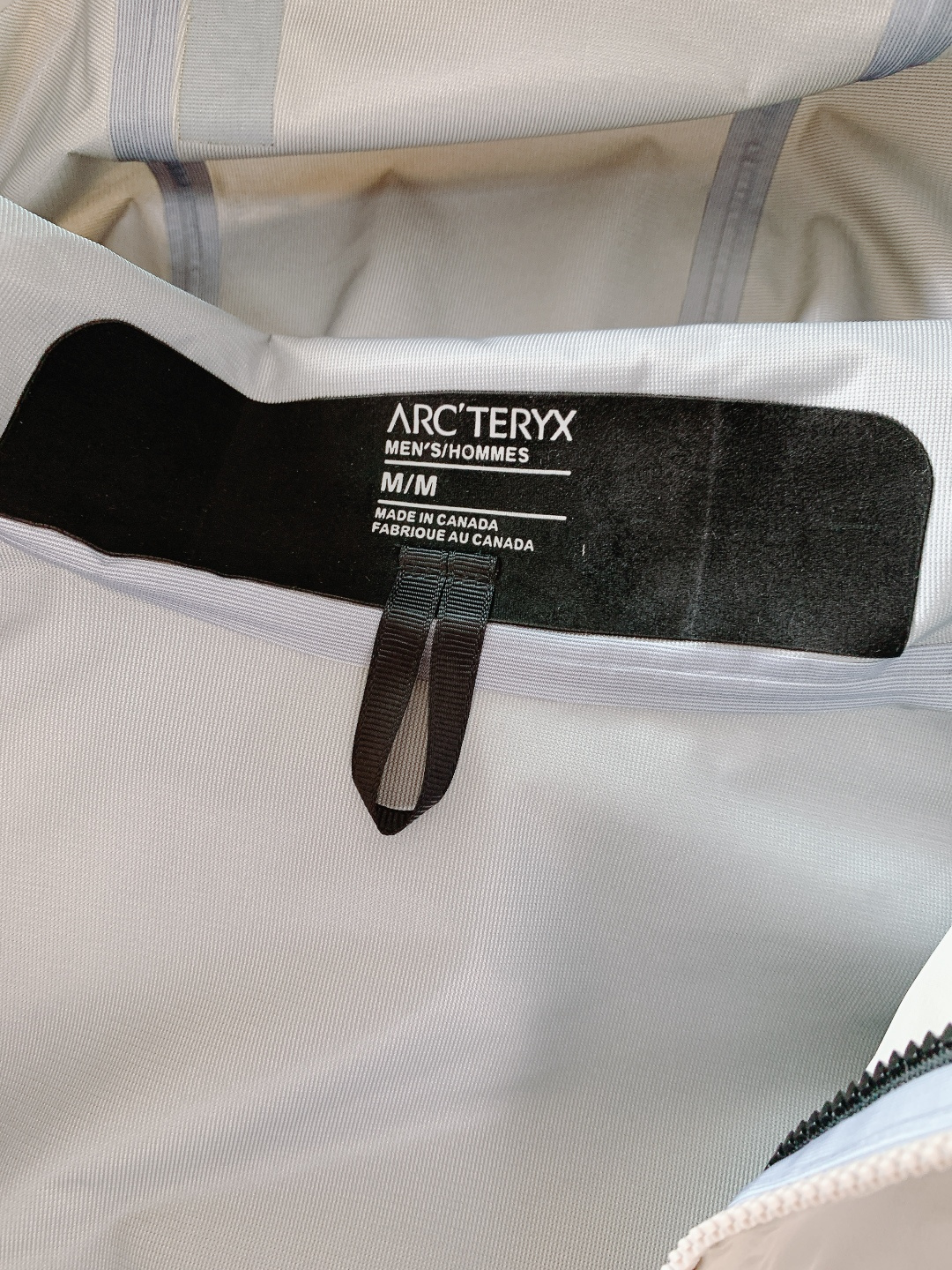 ARCTERYX 始祖鸟 高端户外羽绒防水透气三层压胶，羽绒内胆三合一两件套冲锋衣保暖防风防雨透气登山服