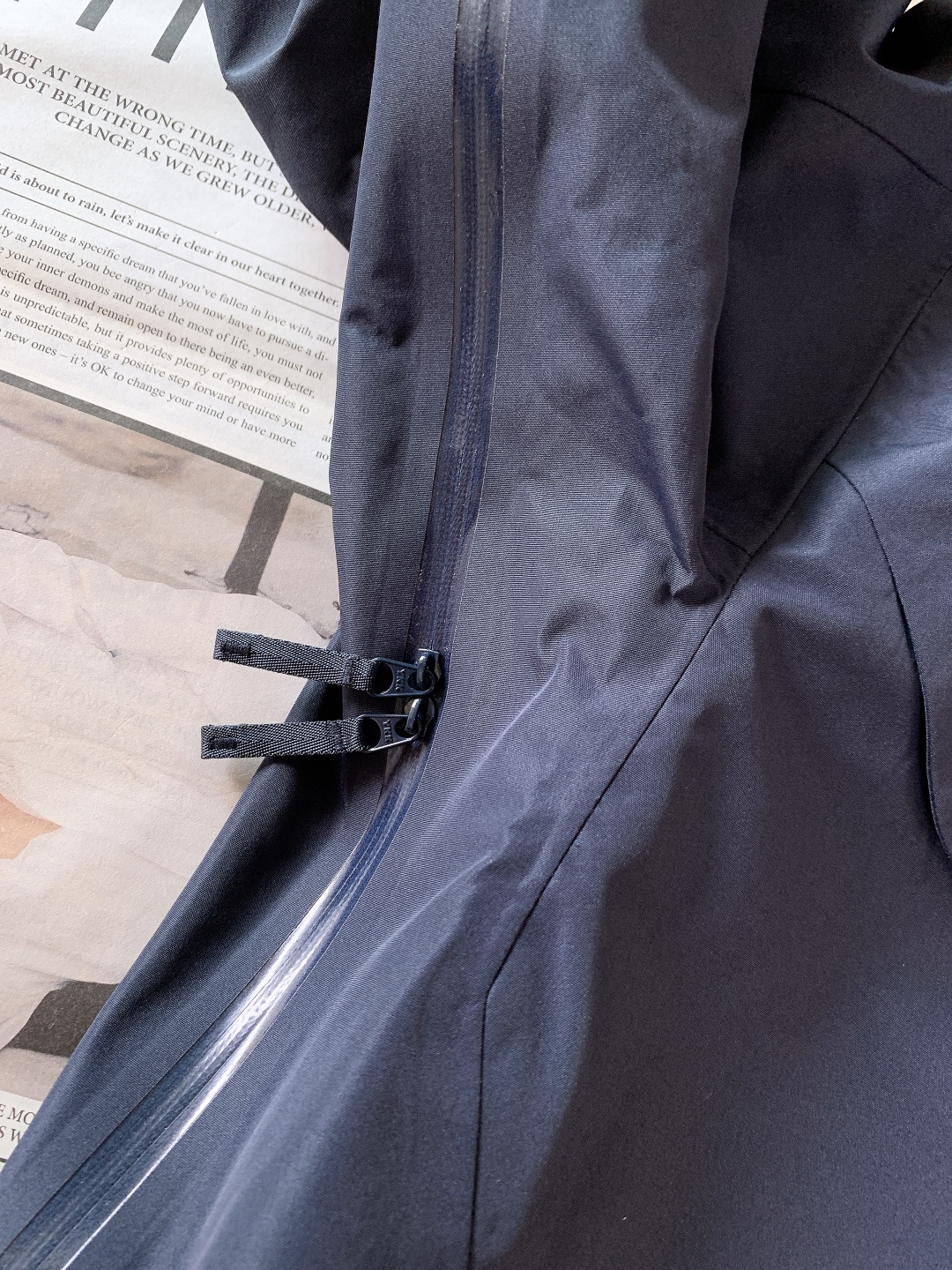 ARCTERYX 始祖鸟 高端户外羽绒防水透气三层压胶，羽绒内胆三合一两件套冲锋衣保暖防风防雨透气登山服