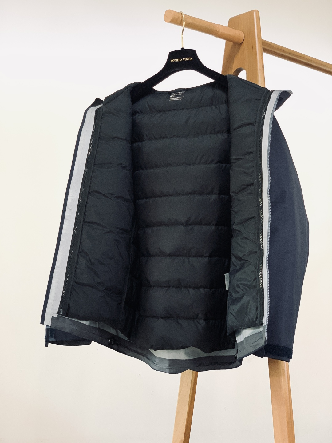 ARCTERYX 始祖鸟 高端户外羽绒防水透气三层压胶，羽绒内胆三合一两件套冲锋衣保暖防风防雨透气登山服