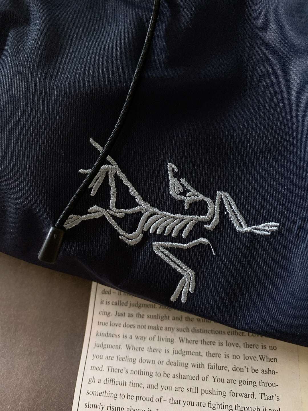 ARCTERYX 始祖鸟 高端户外羽绒防水透气三层压胶，羽绒内胆三合一两件套冲锋衣保暖防风防雨透气登山服