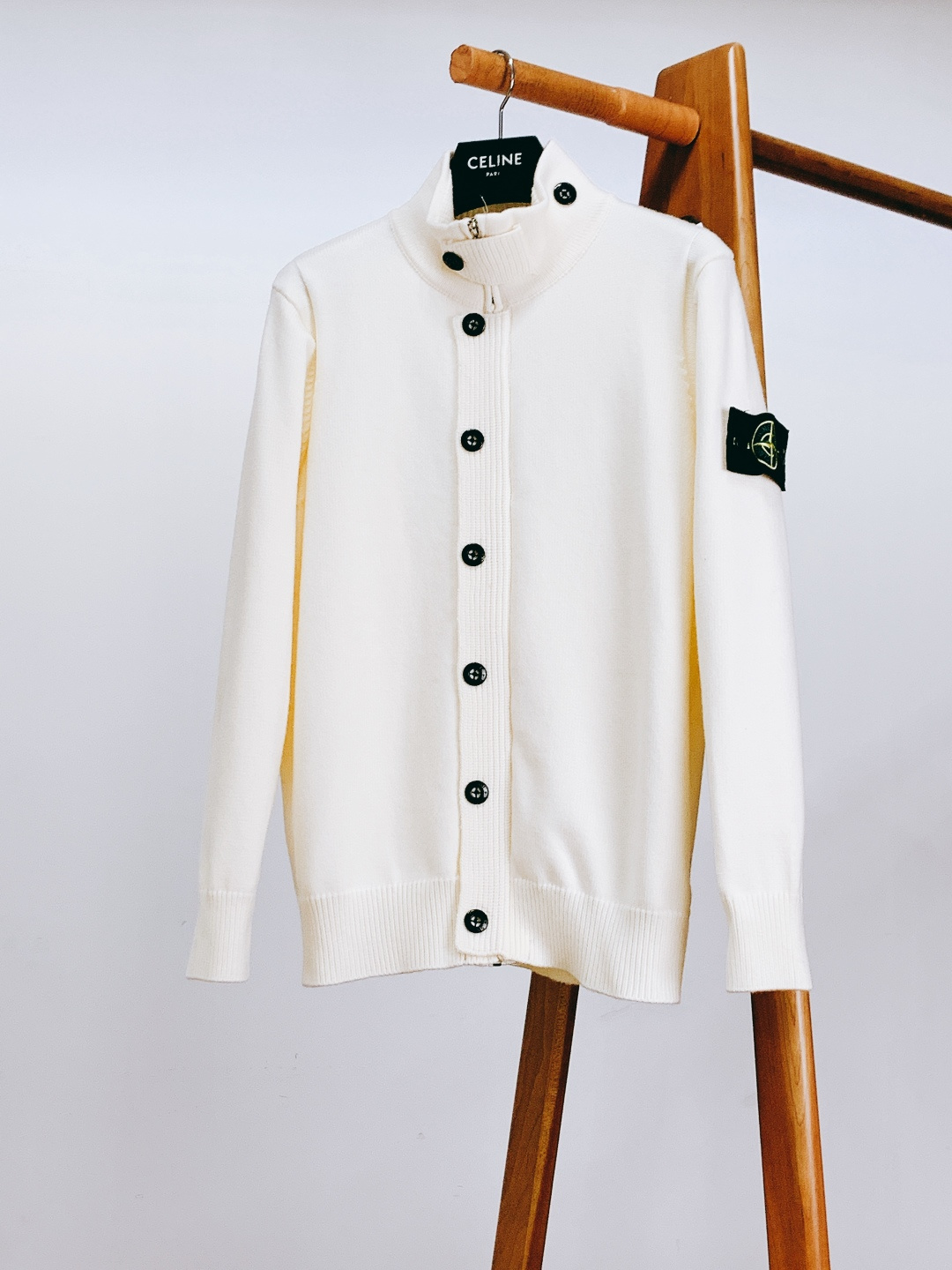 Stone Island 石头岛 拉链开衫毛衣 男女情款毛衣 单穿和内搭都超级好看！ 内搭一排扣子也太美