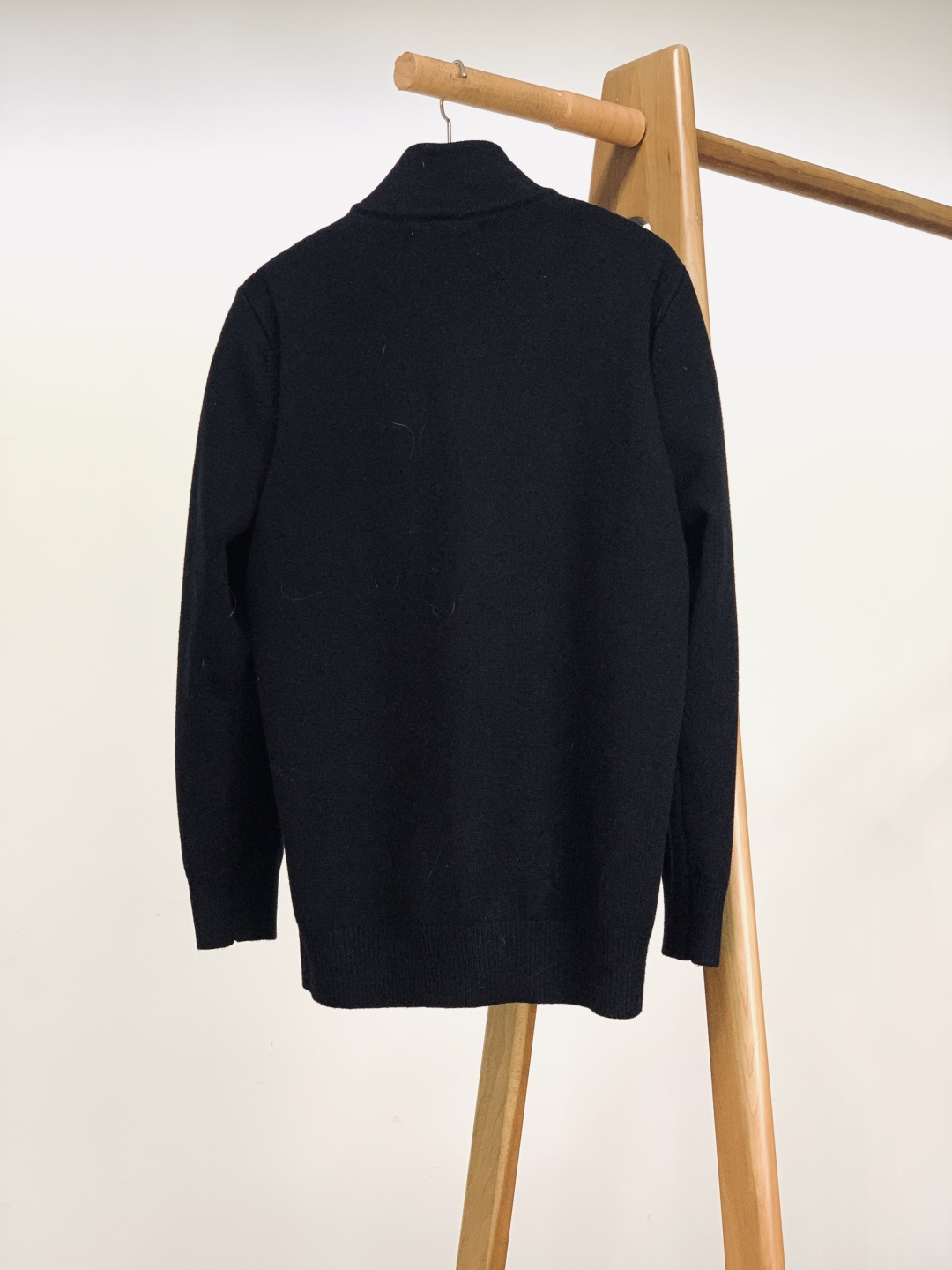 Stone Island 石头岛 拉链开衫毛衣 男女情款毛衣 单穿和内搭都超级好看！ 内搭一排扣子也太美