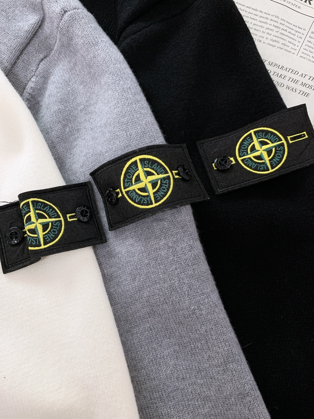 Stone Island 石头岛 拉链开衫毛衣 男女情款毛衣 单穿和内搭都超级好看！ 内搭一排扣子也太美